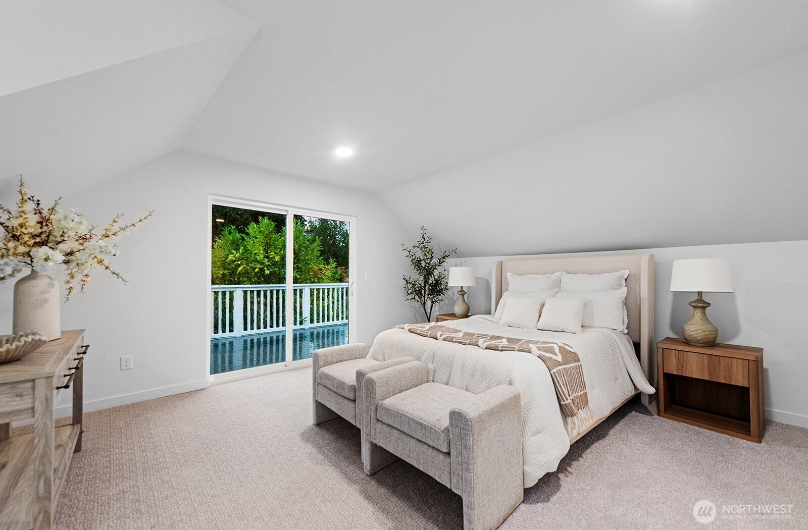 Seattle, Washington, 98125, United States, 4 Bedrooms Bedrooms, ,4 BathroomsBathrooms,Residential,Active,1988448