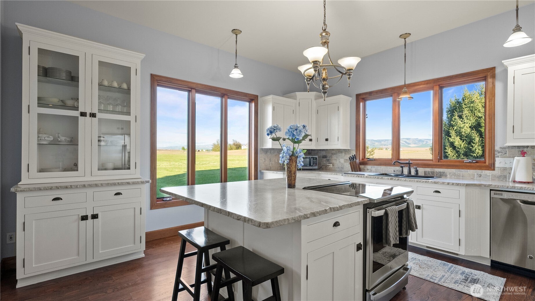 Walla Walla, Washington, 99362, United States, 6 Bedrooms Bedrooms, ,5 BathroomsBathrooms,Residential,Active,1787145