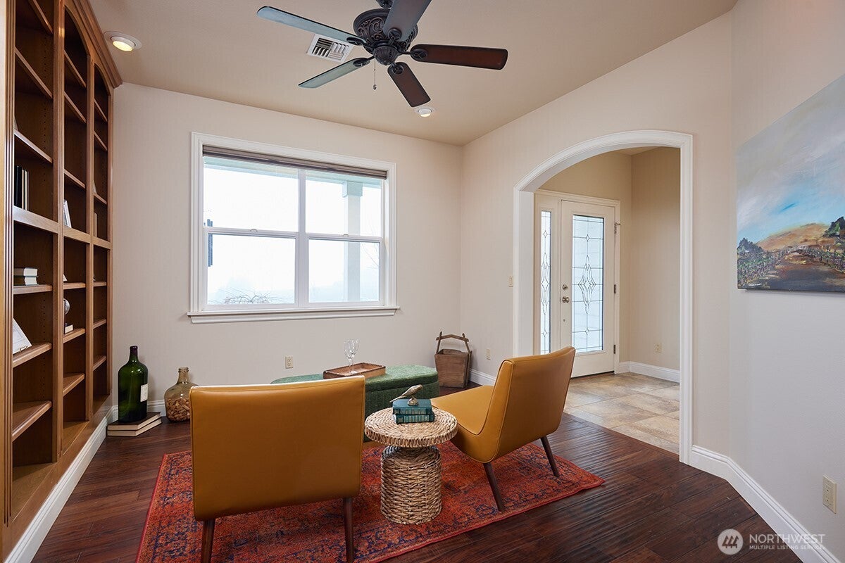 Walla Walla, Washington, 99362, United States, 5 Bedrooms Bedrooms, ,4 BathroomsBathrooms,Residential,Active,2001360