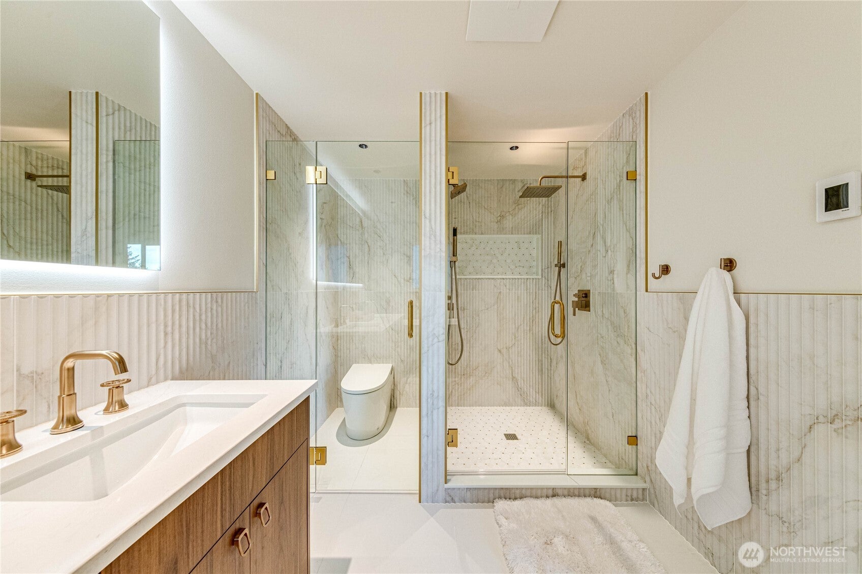 Bothell, Washington, 98021, United States, 4 Bedrooms Bedrooms, ,3 BathroomsBathrooms,Residential,Active,2012228