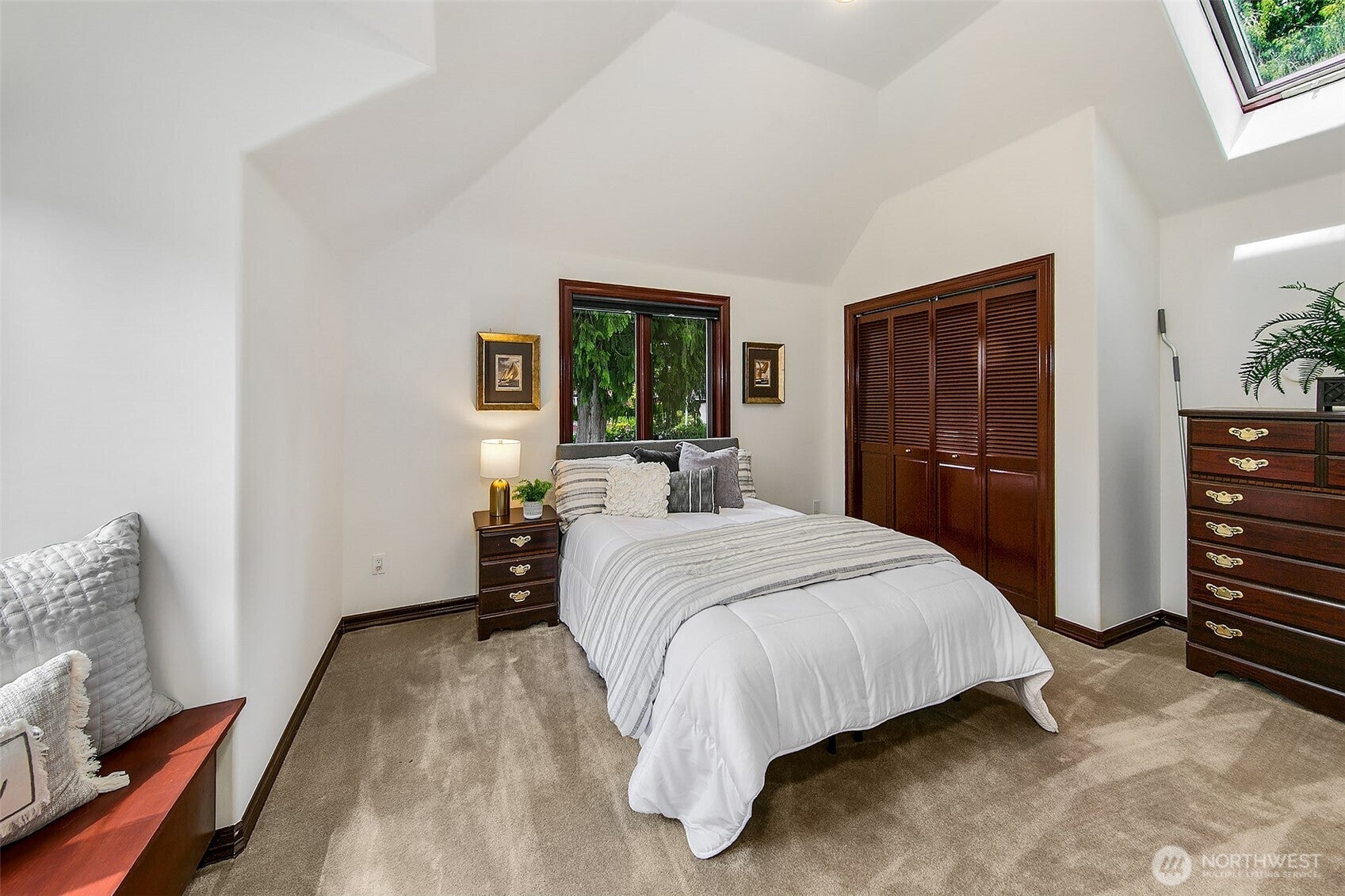 Bothell, Washington, 98021, United States, 3 Bedrooms Bedrooms, ,4 BathroomsBathrooms,Residential,Active,1936455