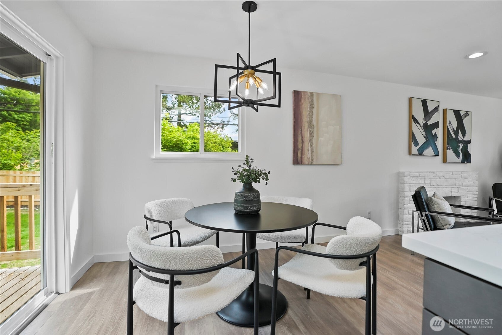 Bellevue, Washington, 98006, United States, ,3 BathroomsBathrooms,Residential,Active,1799359
