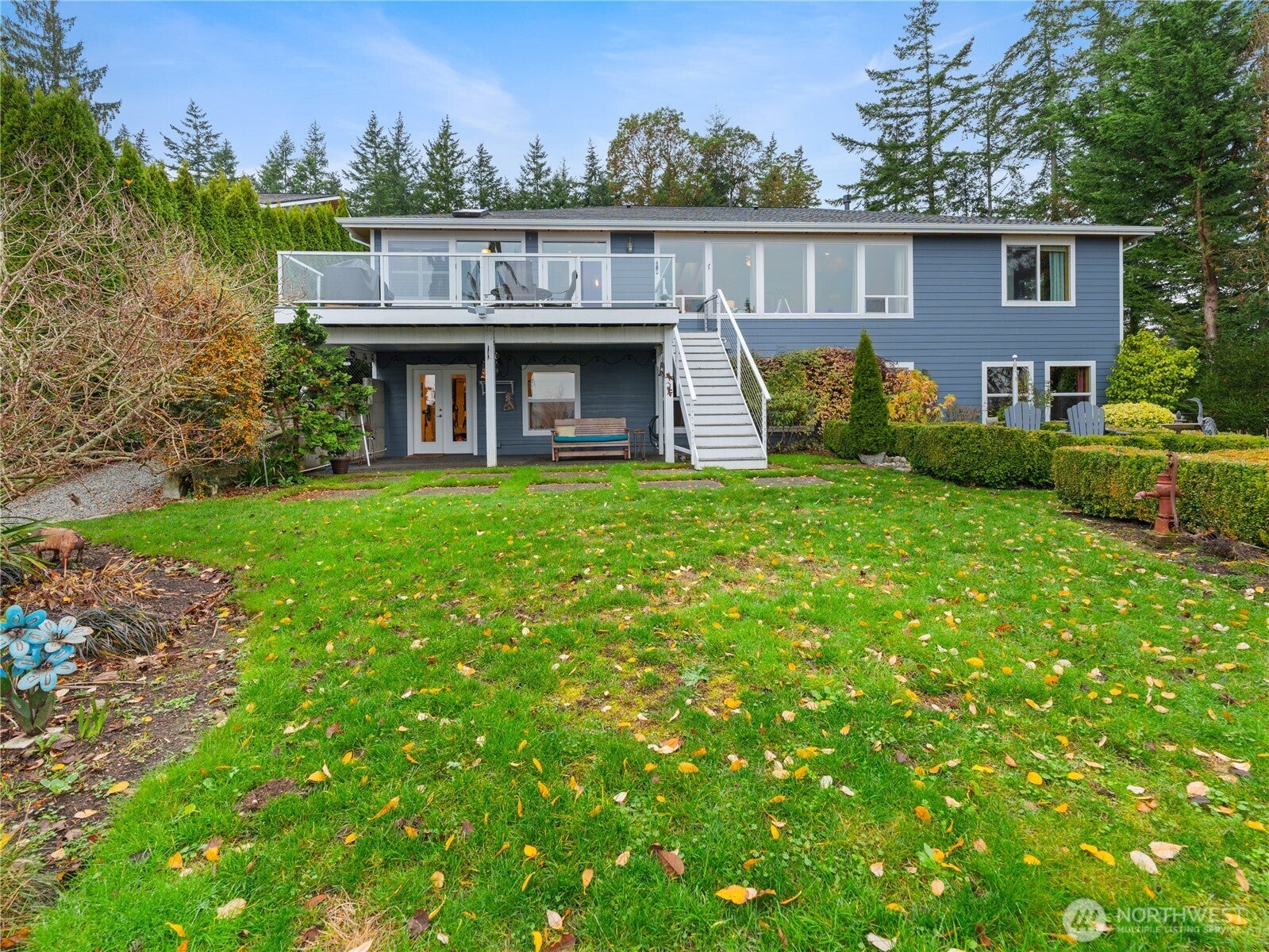 Camano Island, Washington, 98282, United States, 3 Bedrooms Bedrooms, ,4 BathroomsBathrooms,Residential,Active,2008699