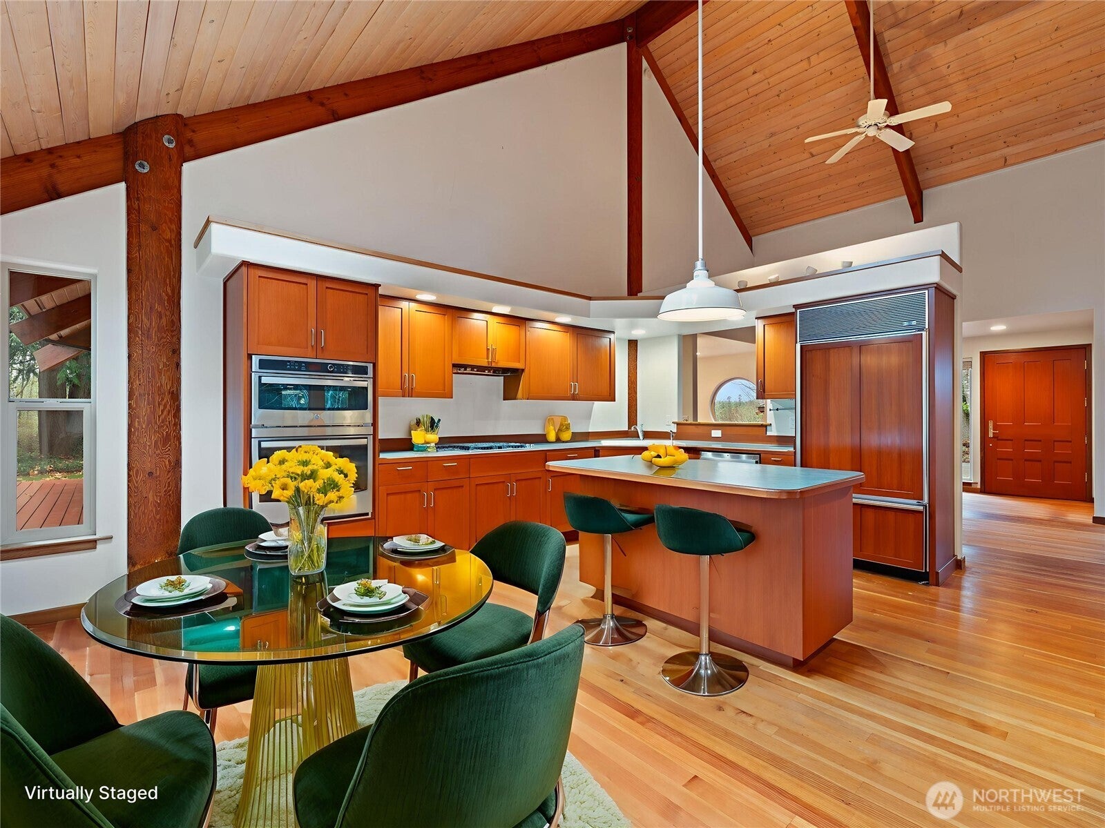 Anacortes, Washington, 98221, United States, 2 Bedrooms Bedrooms, ,3 BathroomsBathrooms,Residential,Active,1997600