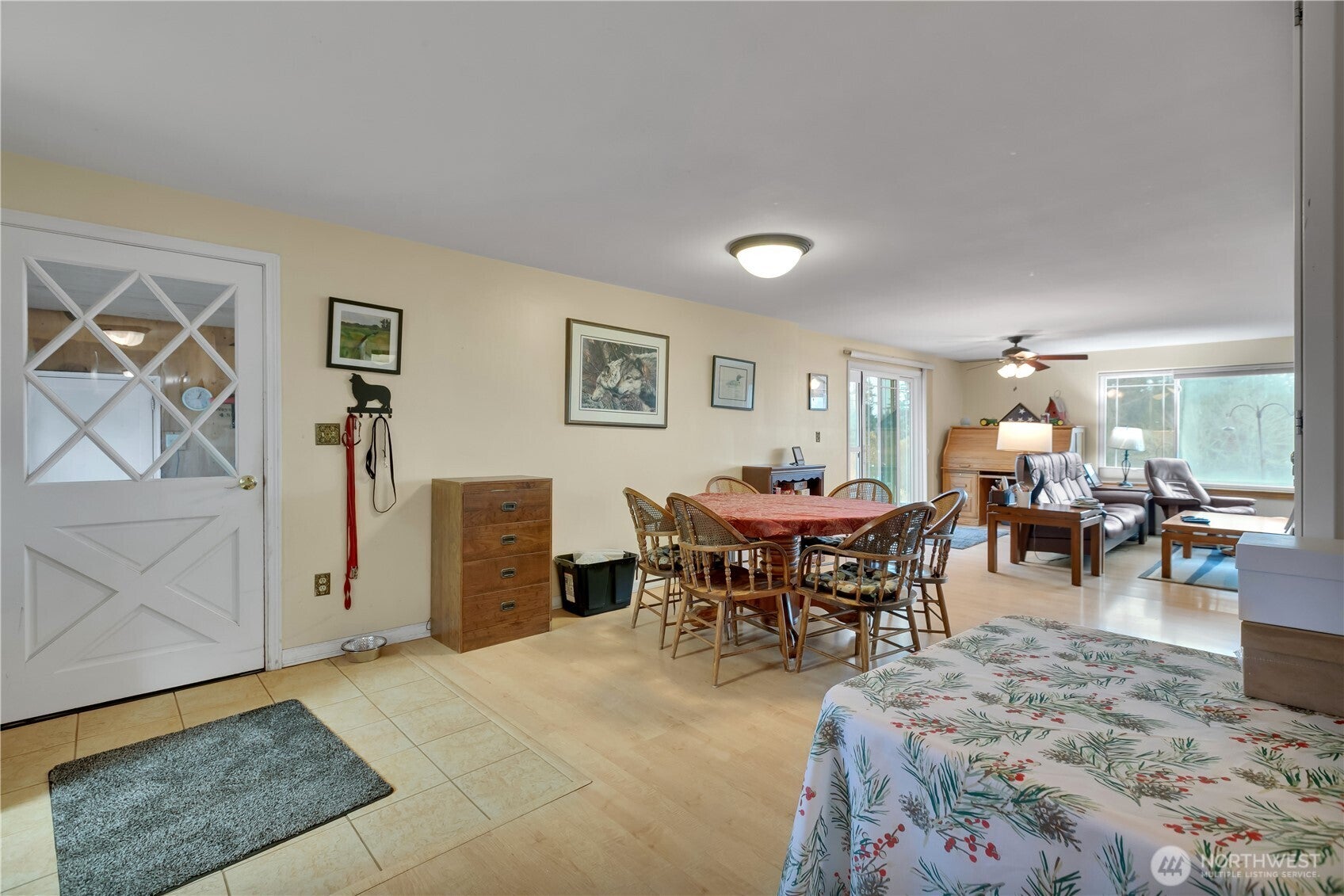 Kent, Washington, 98042, United States, 4 Bedrooms Bedrooms, ,4 BathroomsBathrooms,Residential,Active,1999176