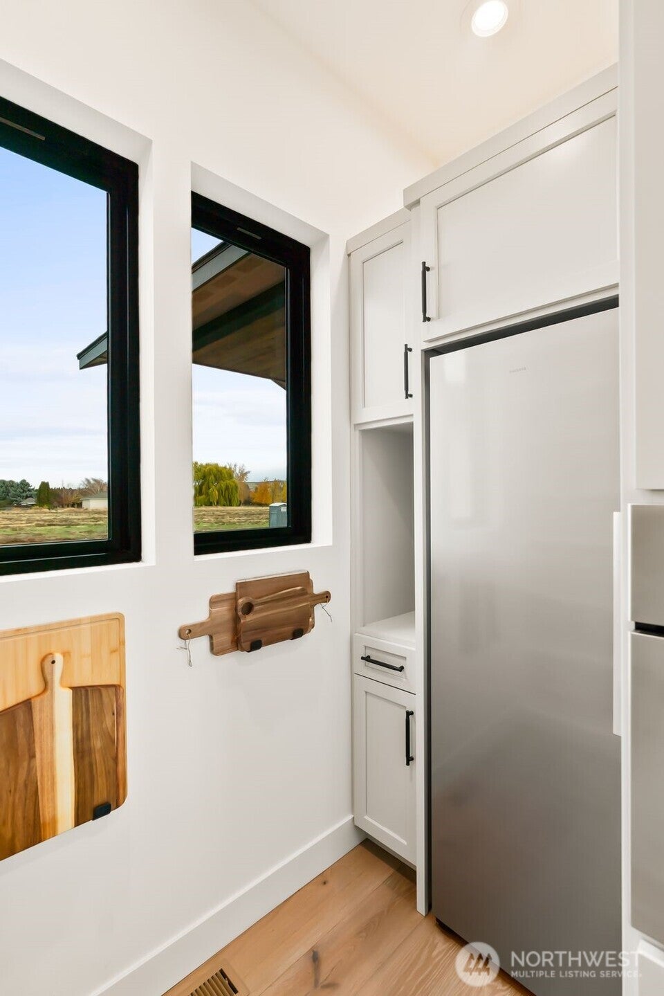 Yakima, Washington, 98908, United States, 4 Bedrooms Bedrooms, ,4 BathroomsBathrooms,Residential,Active,1993975