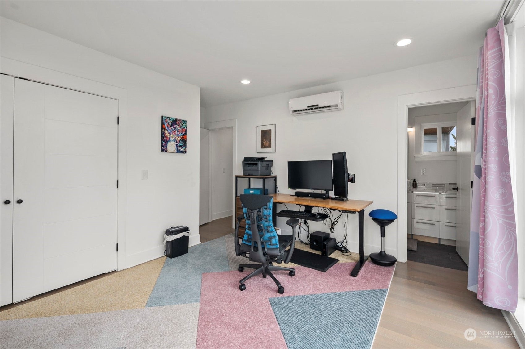 Seattle, Washington, 98178, United States, ,7 BathroomsBathrooms,Residential,Active,1702986