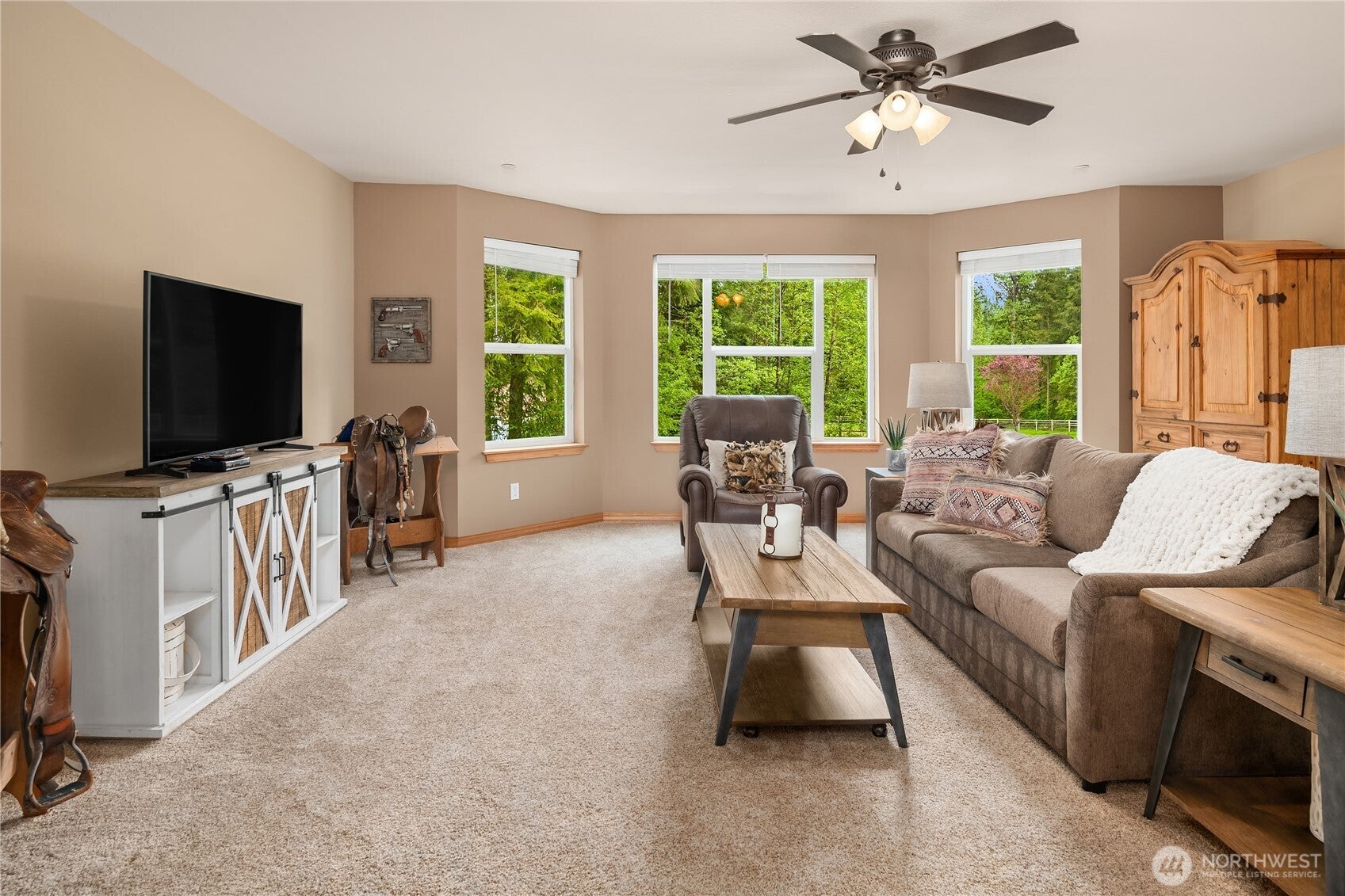 Carnation, Washington, 98014, United States, 4 Bedrooms Bedrooms, ,4 BathroomsBathrooms,Residential,Active,1810418