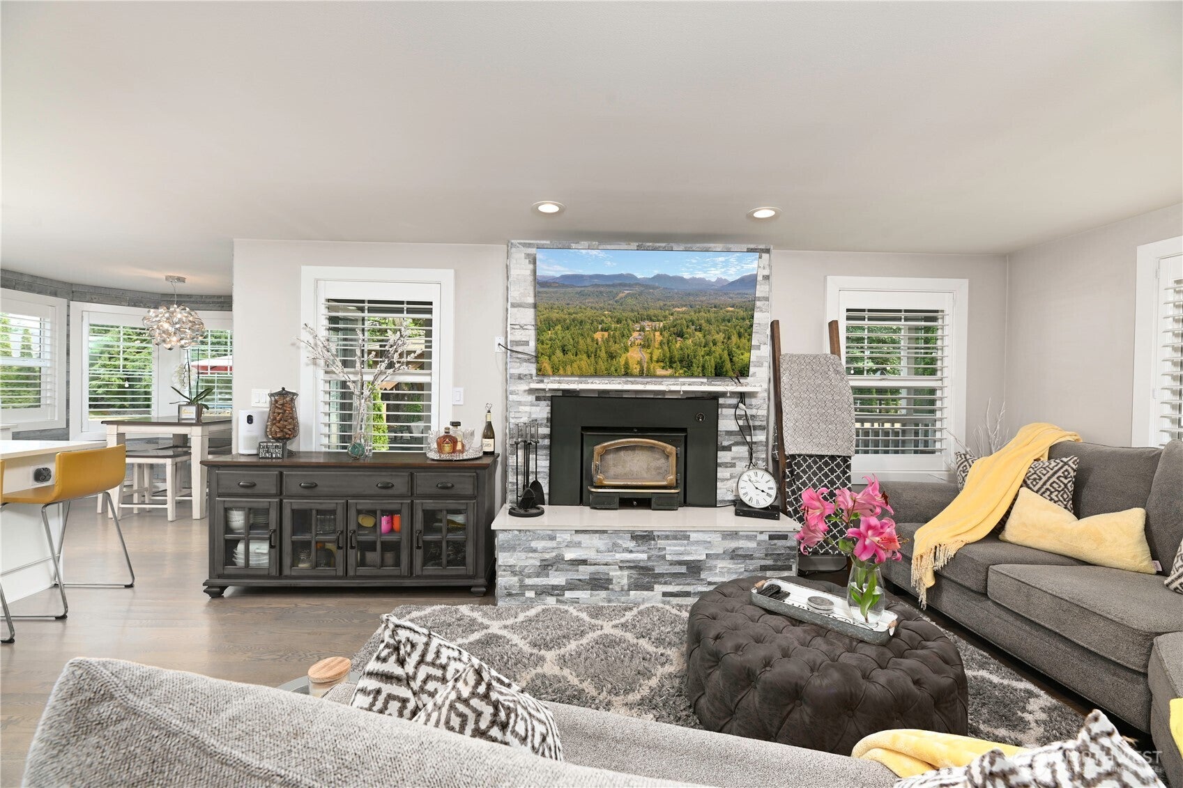 Monroe, Washington, 98272, United States, 4 Bedrooms Bedrooms, ,3 BathroomsBathrooms,Residential,Active,1905465