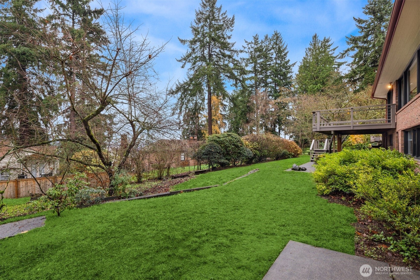 Seattle, Washington, 98125, United States, 7 Bedrooms Bedrooms, ,3 BathroomsBathrooms,Residential,Active,1999918