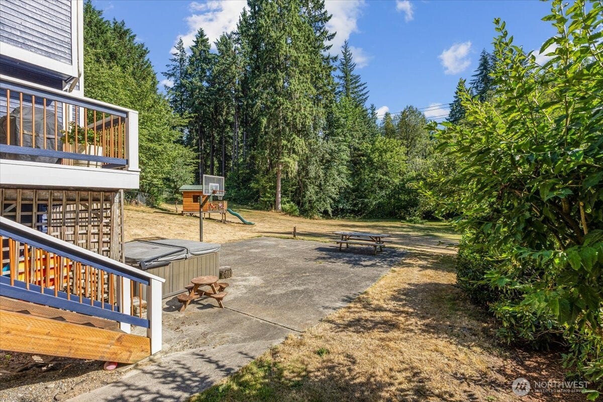 Snohomish, Washington, 98296, United States, 4 Bedrooms Bedrooms, ,4 BathroomsBathrooms,Residential,Active,1914620