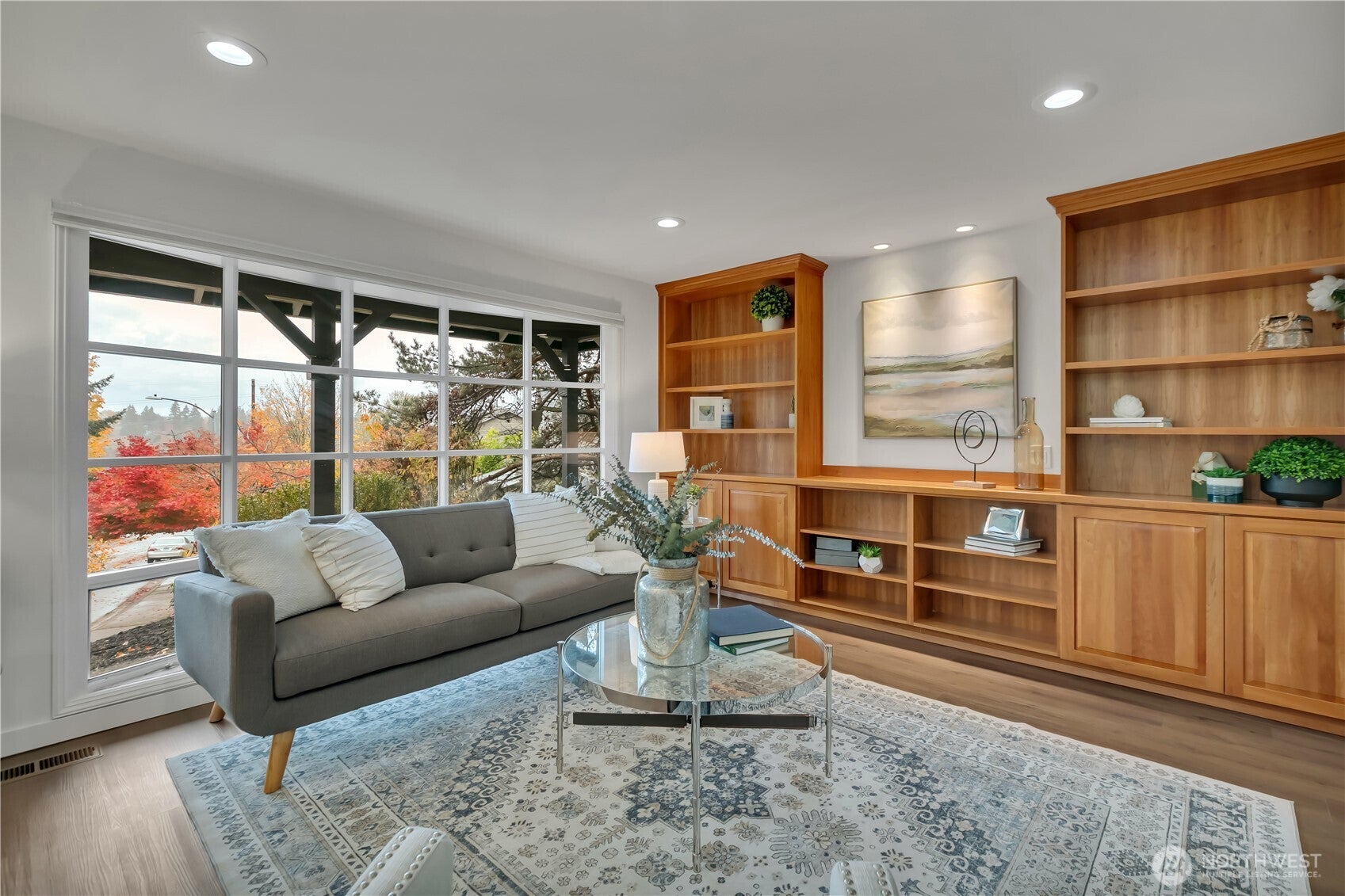 Bellevue, Washington, 98005, United States, 4 Bedrooms Bedrooms, ,3 BathroomsBathrooms,Residential,Active,1988415