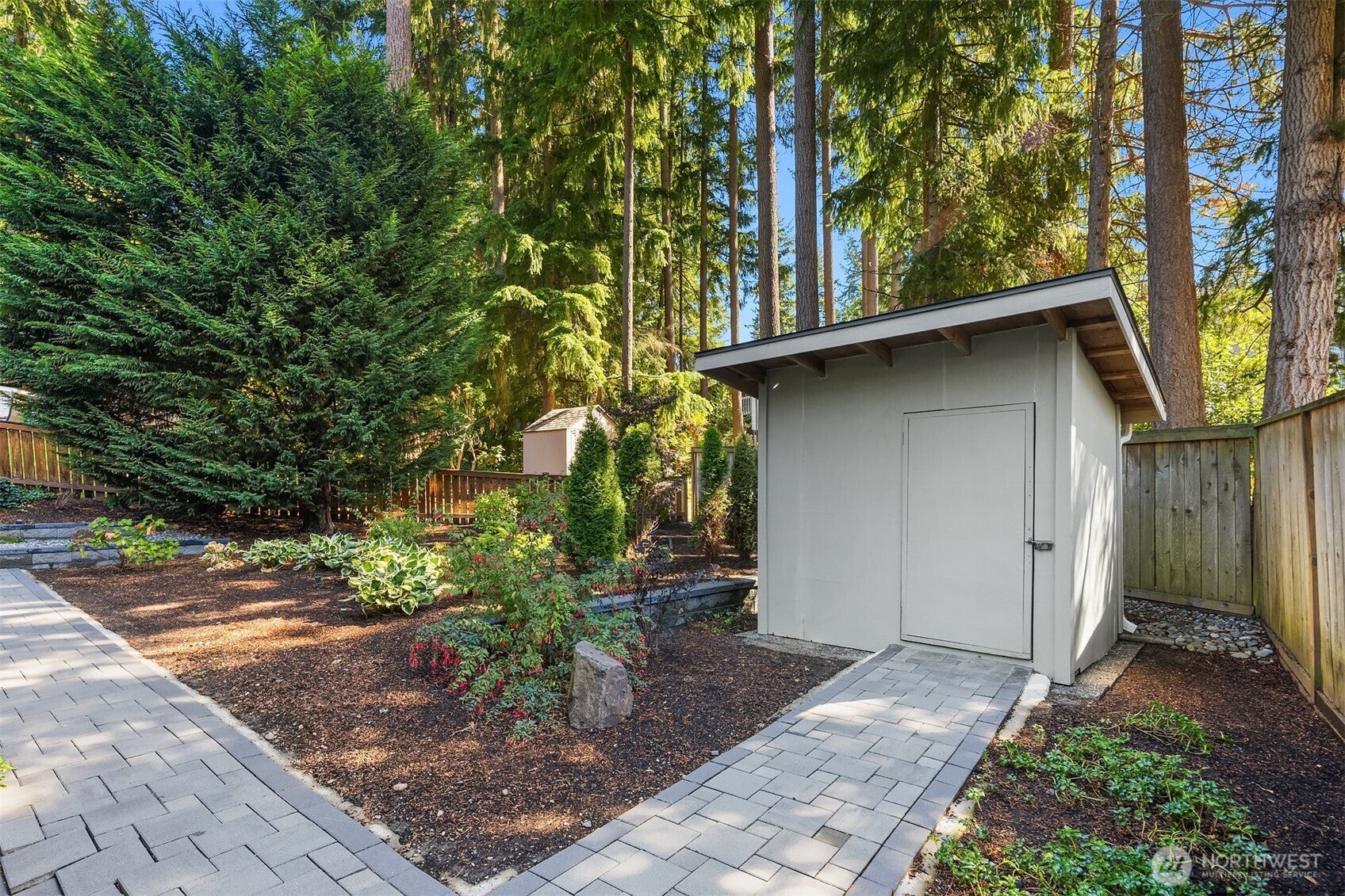 Redmond, Washington, 98052, United States, 3 Bedrooms Bedrooms, ,3 BathroomsBathrooms,Residential,Active,1953712