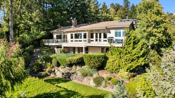 8130 W MERCER WAY, MERCER ISLAND, WA 98040 - Image 1