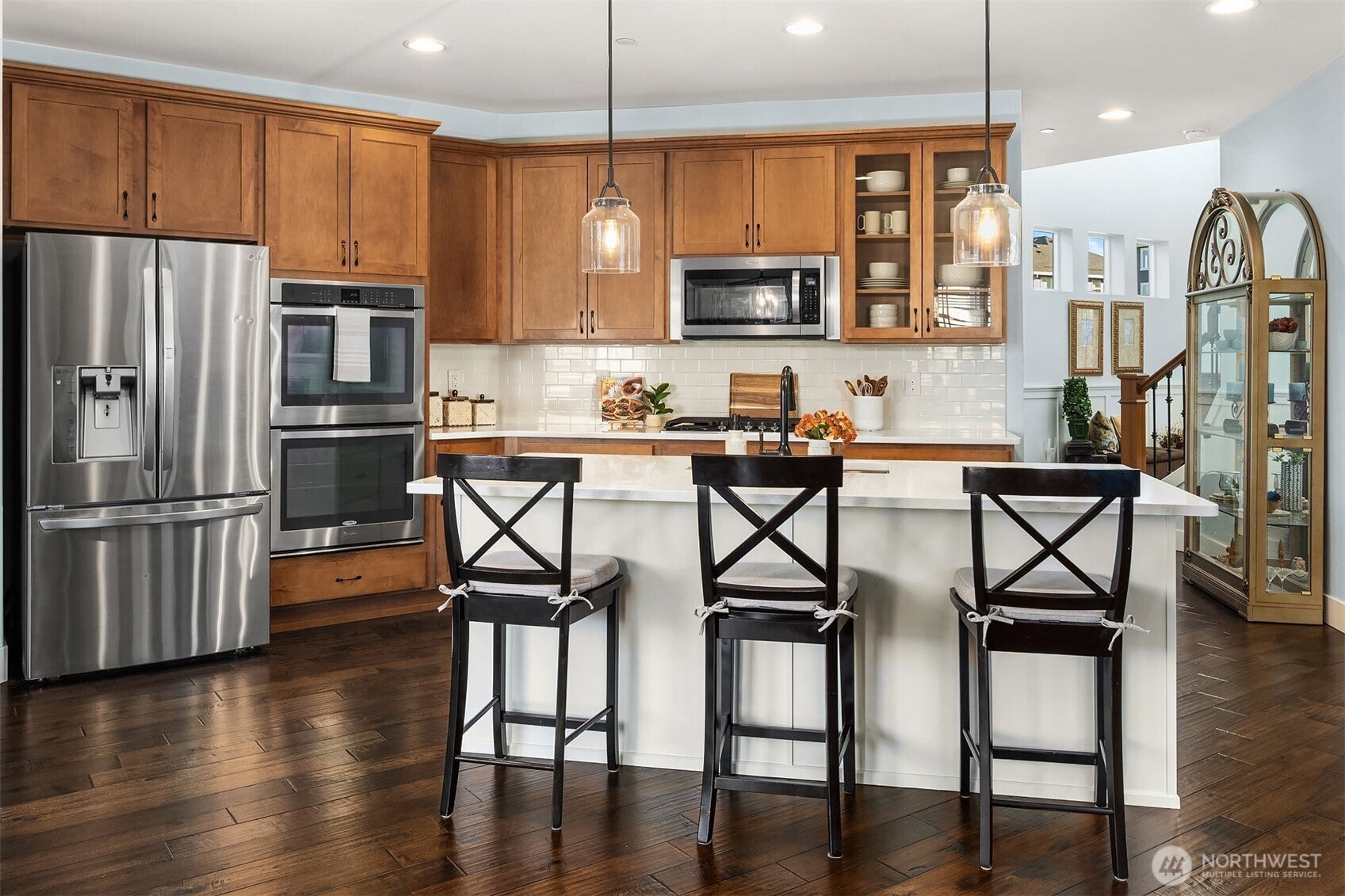 Snoqualmie, Washington, 98065, United States, 5 Bedrooms Bedrooms, ,4 BathroomsBathrooms,Residential,Active,1995292