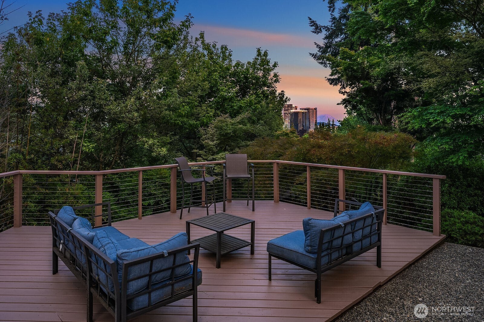 Bellevue, Washington, 98004, United States, 3 Bedrooms Bedrooms, ,2 BathroomsBathrooms,Residential,Active,1876689