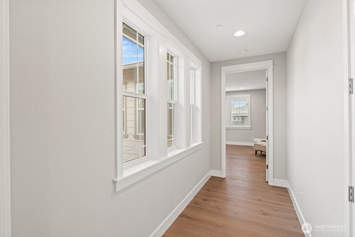Bothell, Washington, 98021, United States, 4 Bedrooms Bedrooms, ,5 BathroomsBathrooms,Residential,Active,1860296