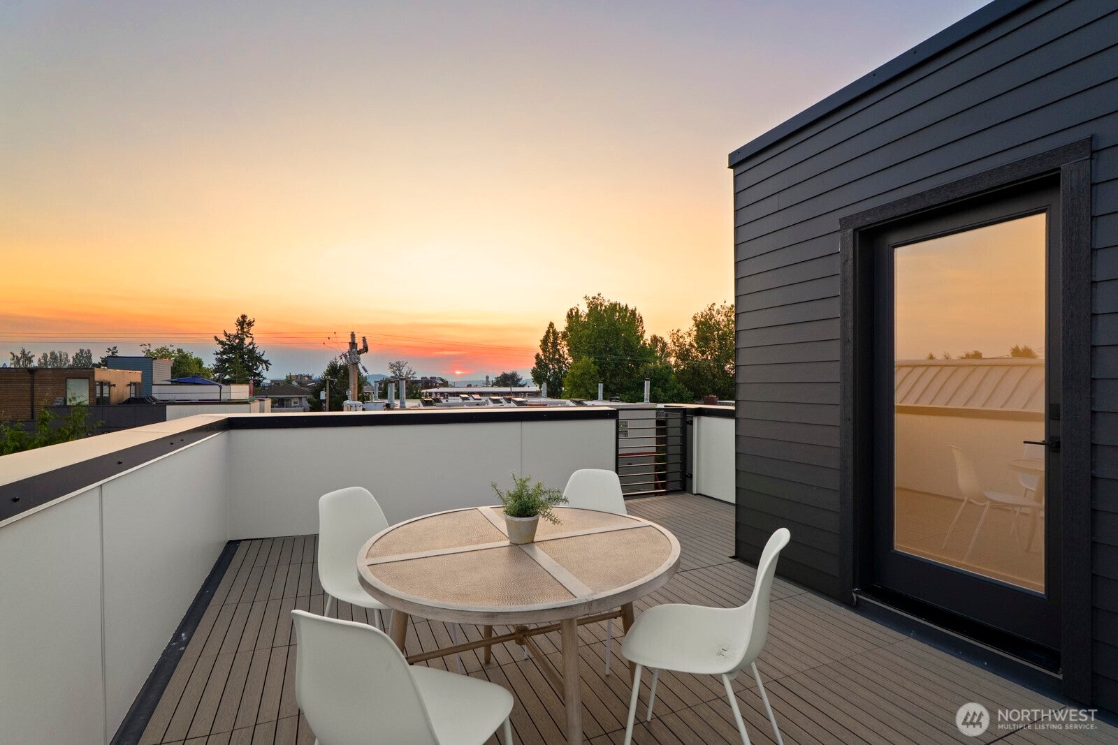 Seattle, Washington, 98116, United States, 3 Bedrooms Bedrooms, ,3 BathroomsBathrooms,Residential,Active,1942352 Seattle, Washington, 98116, United States, 3 Bedrooms Bedrooms, ,3 BathroomsBathrooms,Residential,Active,1942352