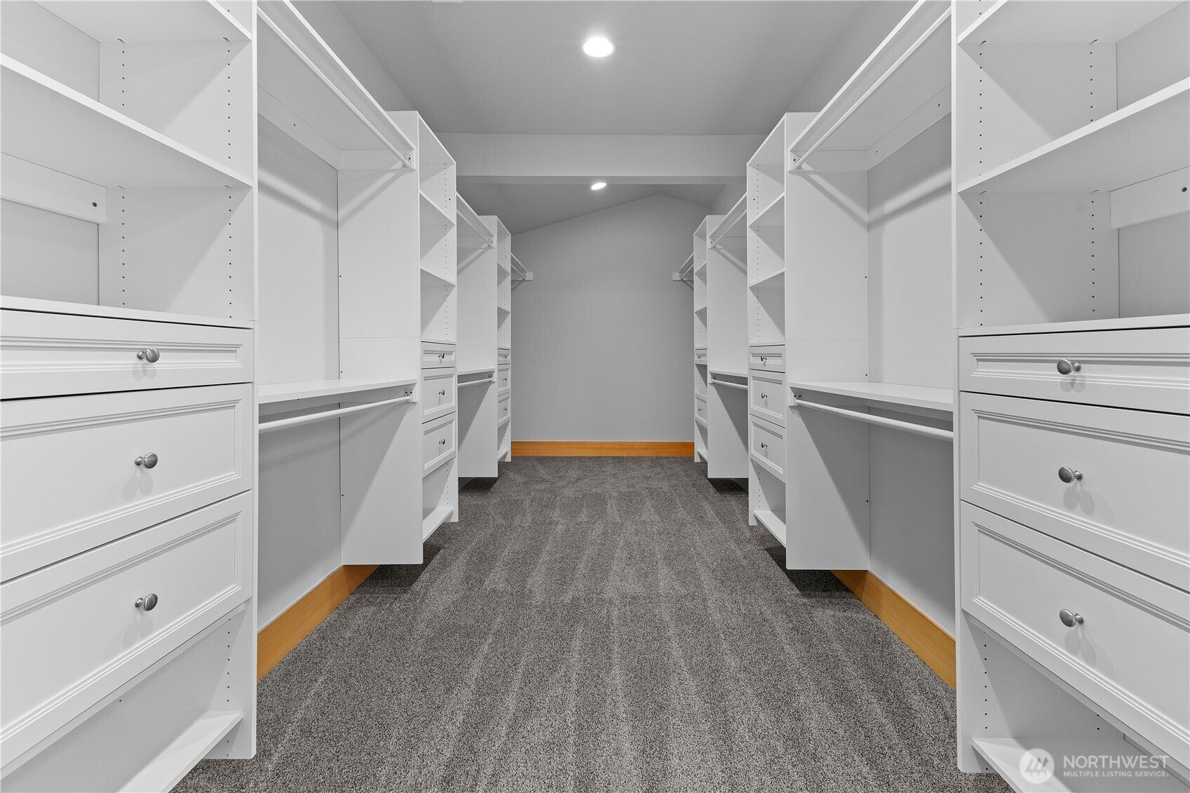 Lake Tapps, Washington, 98391, United States, 3 Bedrooms Bedrooms, ,6 BathroomsBathrooms,Residential,Active,1914925