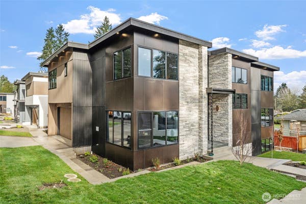 7901 240TH ST SW, EDMONDS, WA 98026, photo 2 of 39