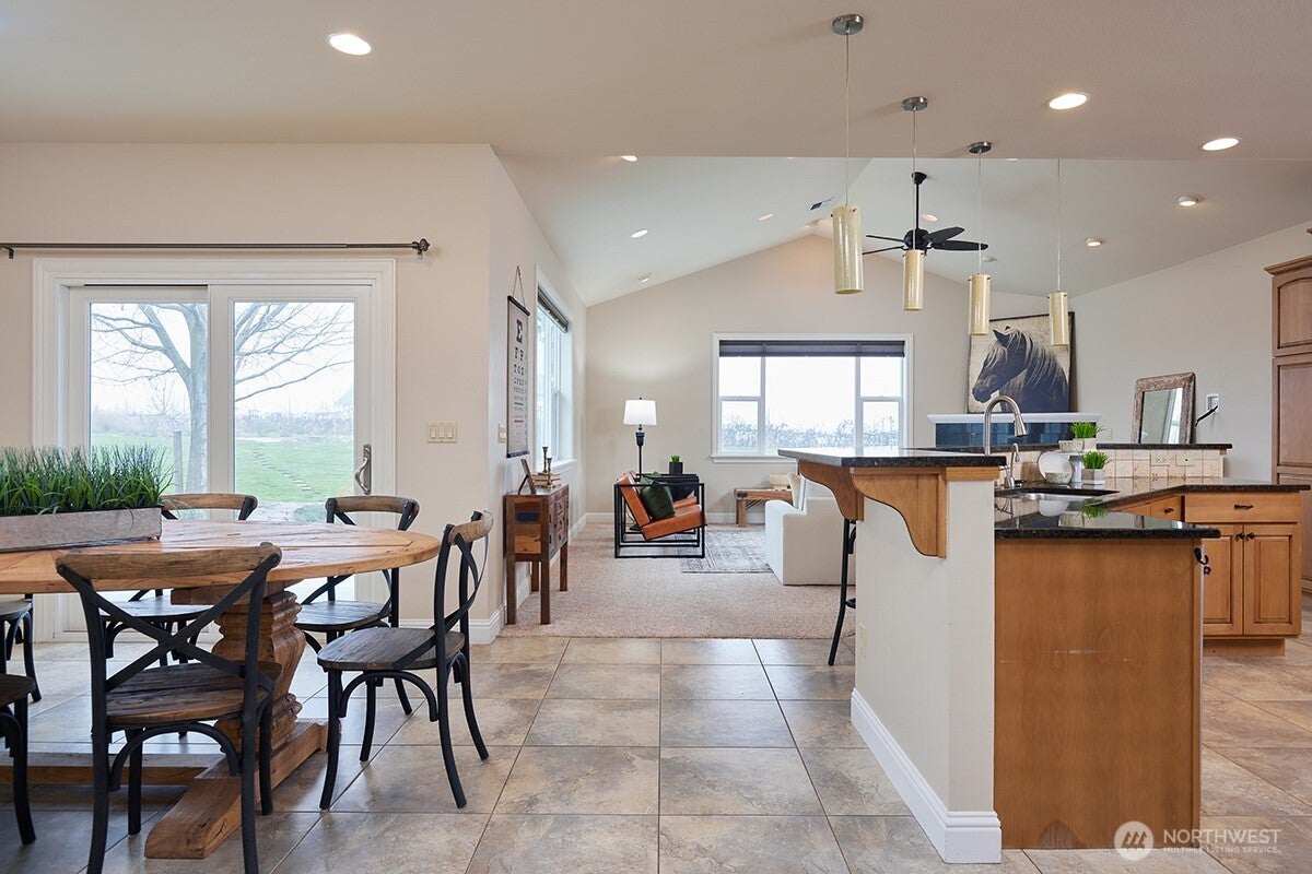 Walla Walla, Washington, 99362, United States, 5 Bedrooms Bedrooms, ,4 BathroomsBathrooms,Residential,Active,2001360