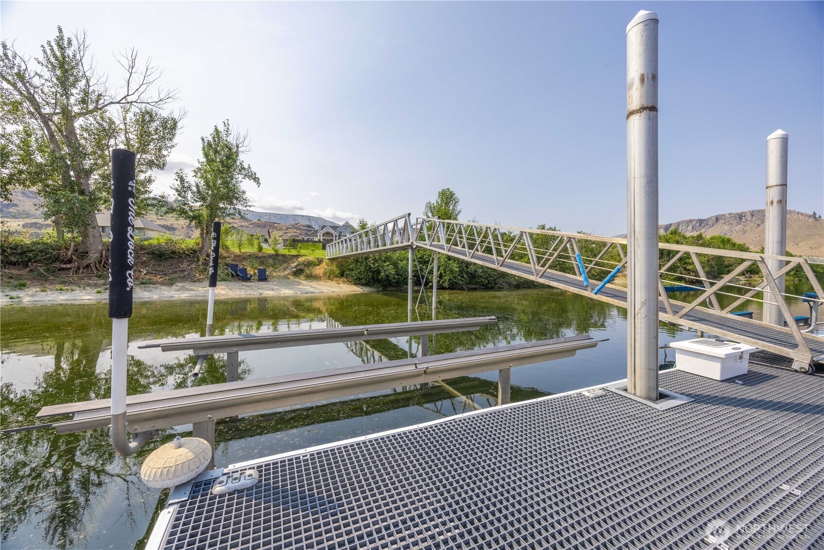 Orondo, Washington, 98843, United States, 4 Bedrooms Bedrooms, ,2 BathroomsBathrooms,Residential,Active,1919394