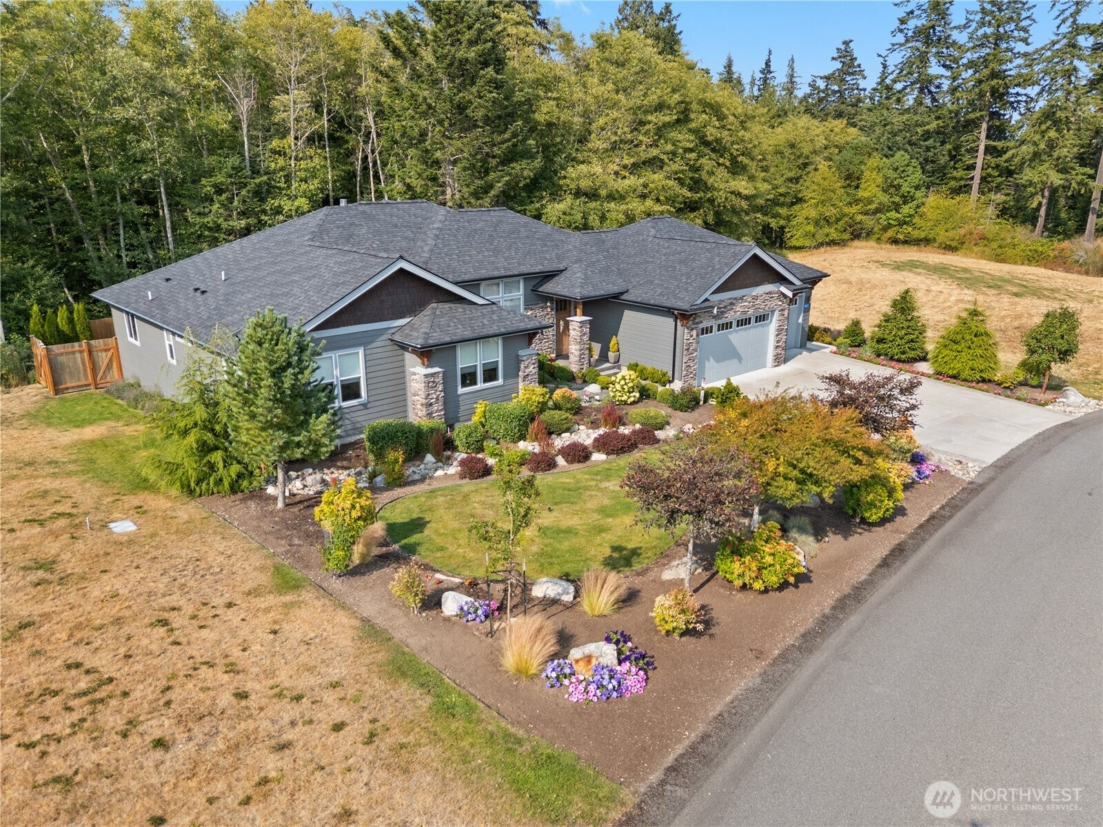 Anacortes, Washington, 98221, United States, 3 Bedrooms Bedrooms, ,2 BathroomsBathrooms,Residential,Active,1968395