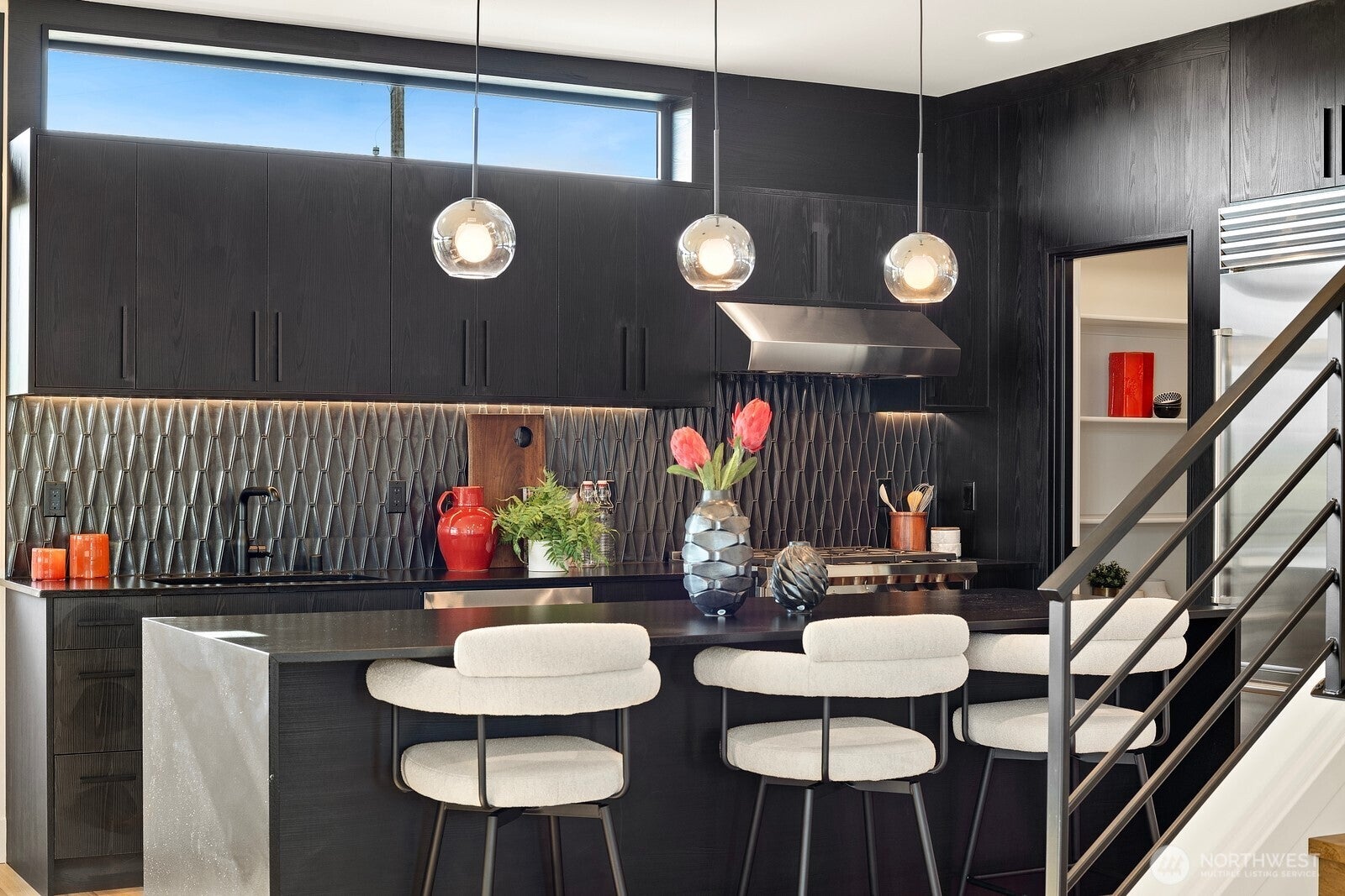 Seattle, Washington, 98118, United States, 6 Bedrooms Bedrooms, ,4 BathroomsBathrooms,Residential,Active,1965834