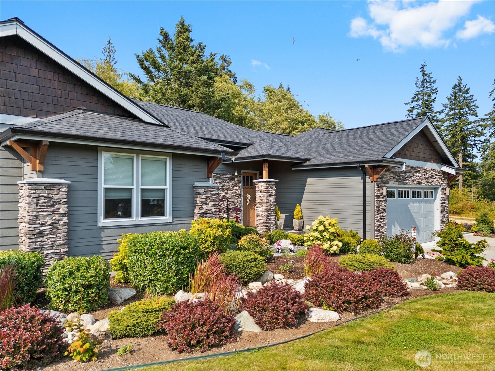 Anacortes, Washington, 98221, United States, 3 Bedrooms Bedrooms, ,2 BathroomsBathrooms,Residential,Active,1968395