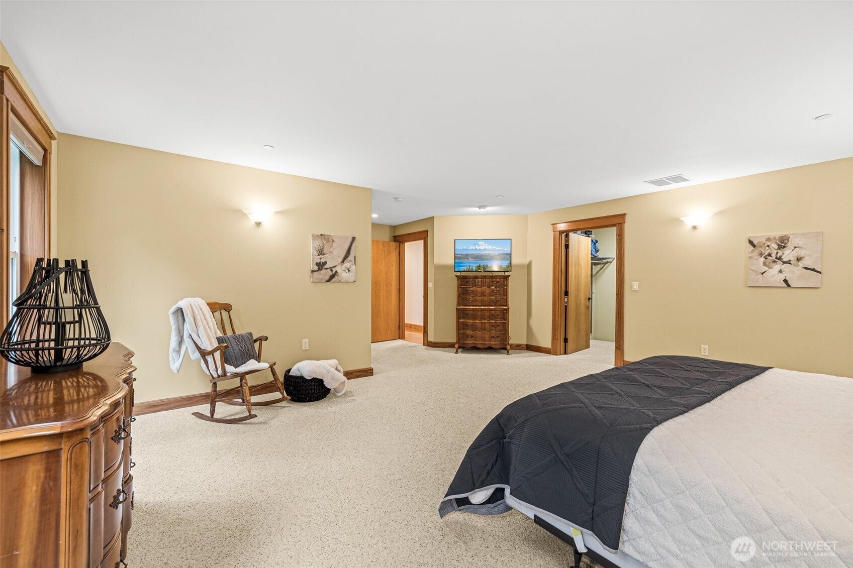 Kent, Washington, 98042, United States, 4 Bedrooms Bedrooms, ,4 BathroomsBathrooms,Residential,Active,1908132