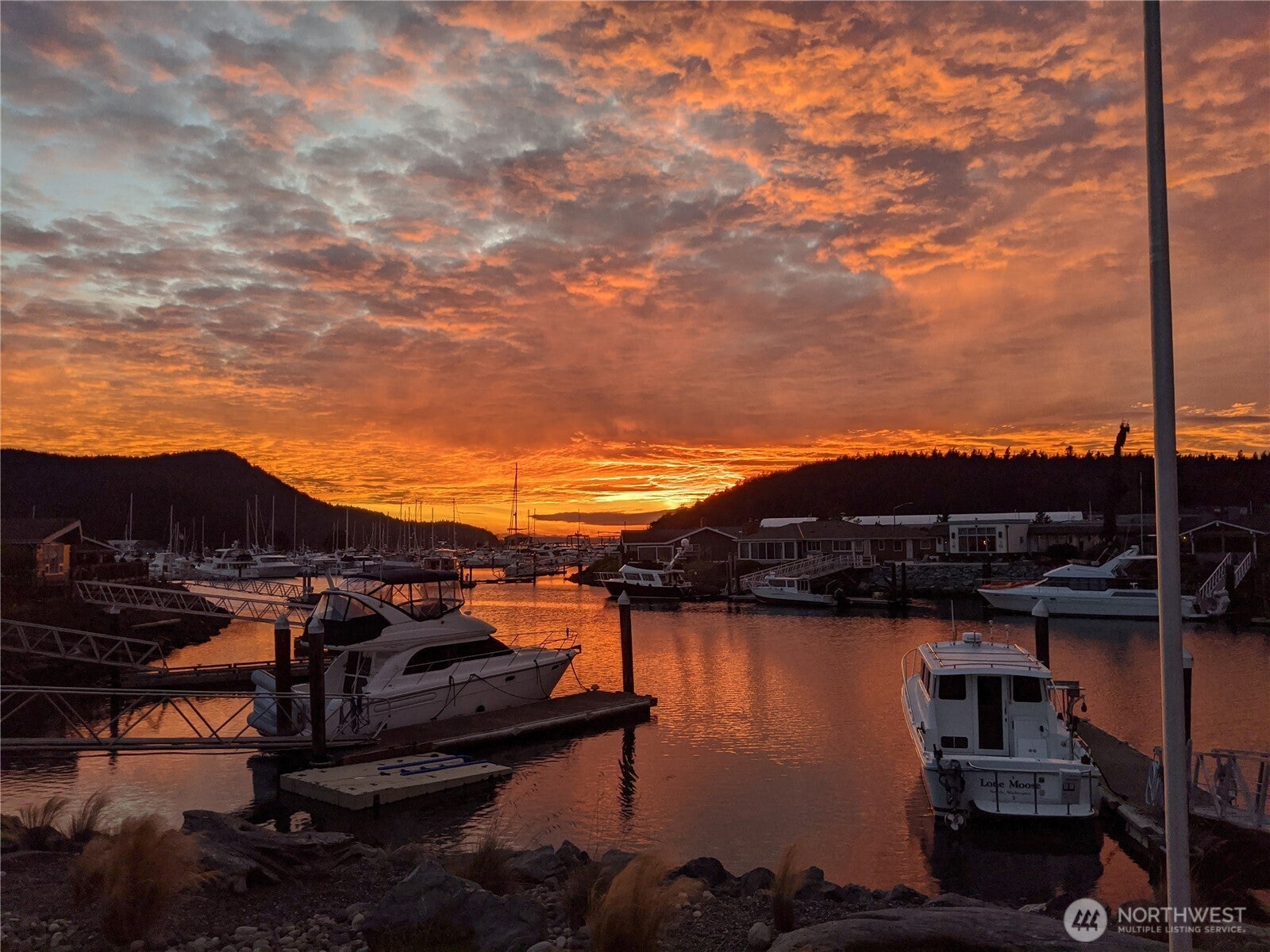 Anacortes, Washington, 98221, United States, 3 Bedrooms Bedrooms, ,2 BathroomsBathrooms,Residential,Active,2009181