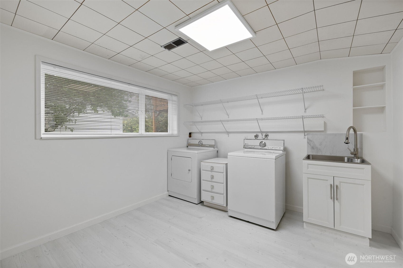 Bellevue, Washington, 98008, United States, 4 Bedrooms Bedrooms, ,2 BathroomsBathrooms,Residential,Active,1943800