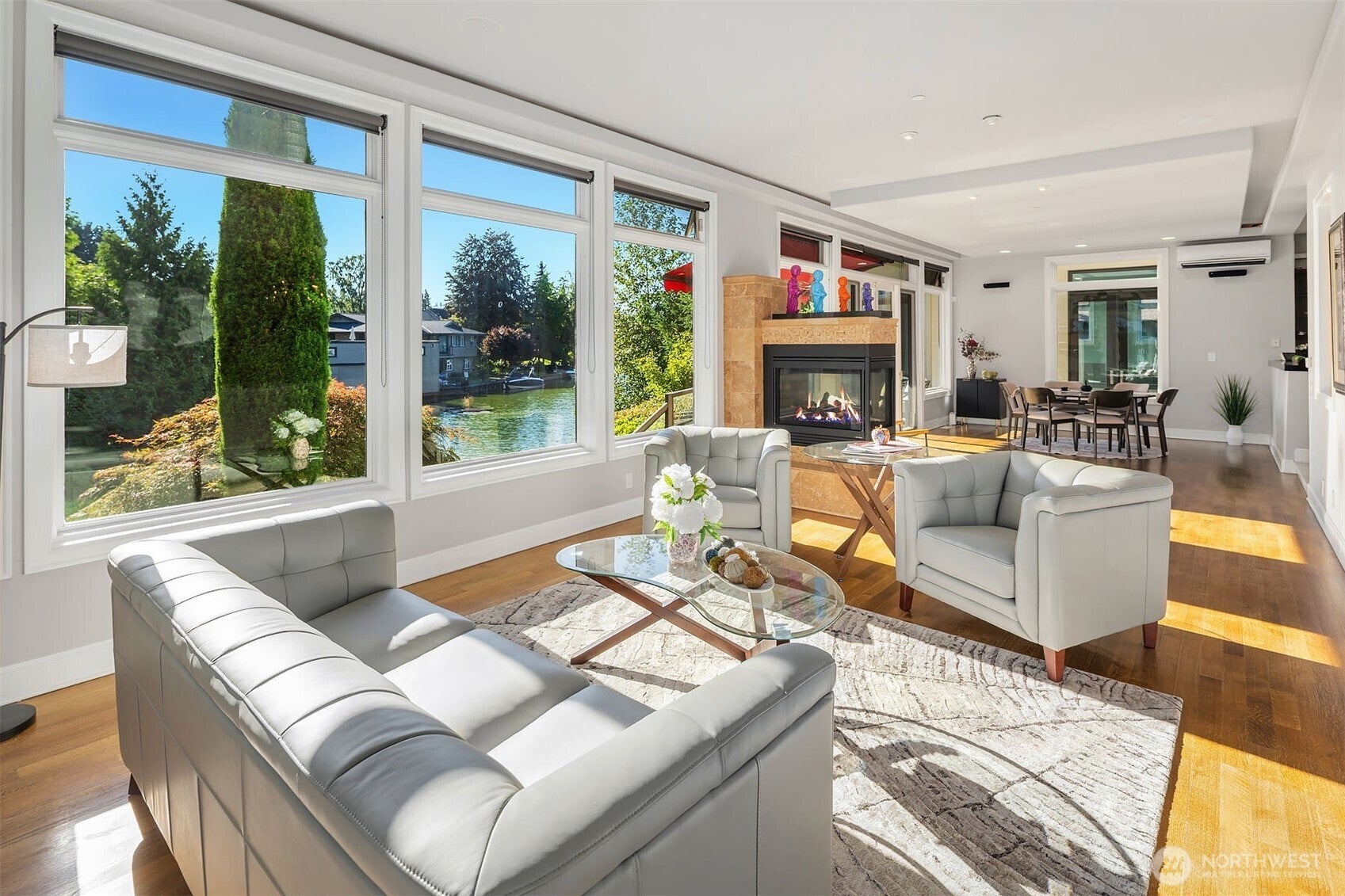Bellevue, Washington, 98006, United States, 5 Bedrooms Bedrooms, ,8 BathroomsBathrooms,Residential,Active,1914795