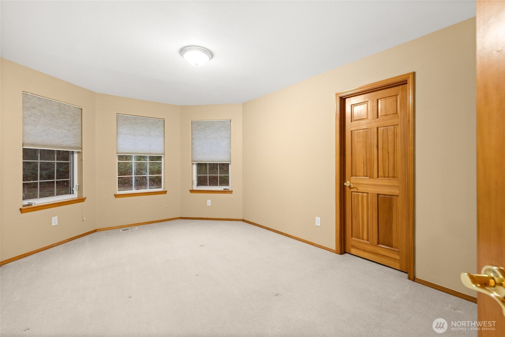 Auburn, Washington, 98092, United States, 4 Bedrooms Bedrooms, ,3 BathroomsBathrooms,Residential,Active,1968380