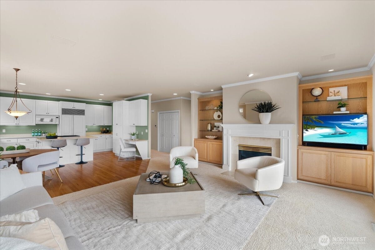 Kirkland, Washington, 98033, United States, 3 Bedrooms Bedrooms, ,2 BathroomsBathrooms,Residential,Active,1968423