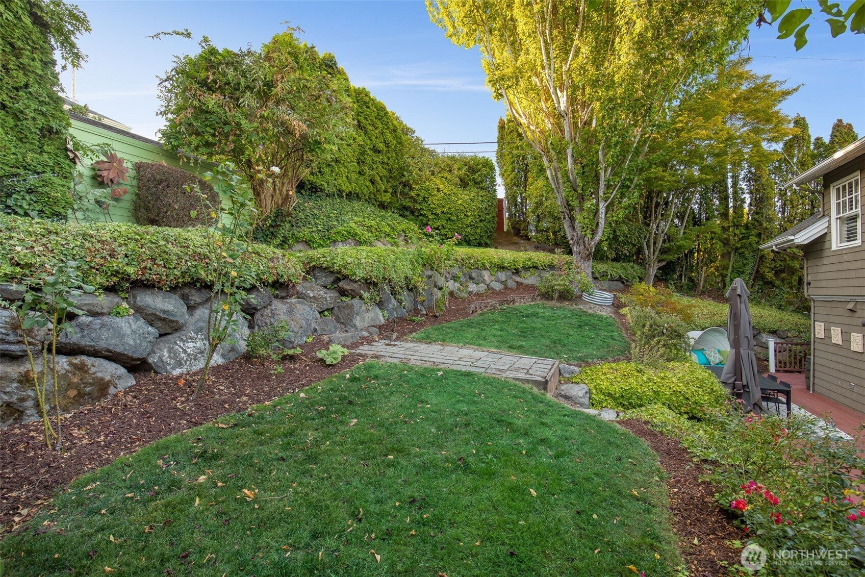 Seattle, Washington, 98144, United States, 5 Bedrooms Bedrooms, ,4 BathroomsBathrooms,Residential,Active,1988732