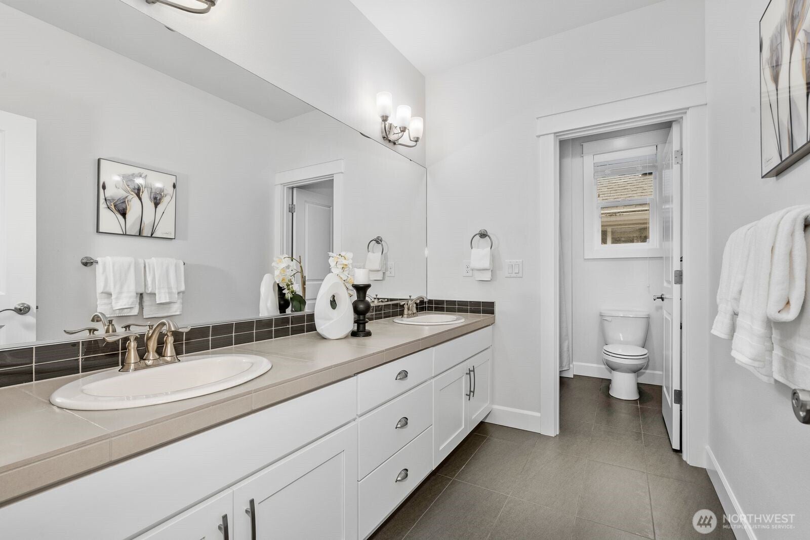 Issaquah, Washington, 98029, United States, 4 Bedrooms Bedrooms, ,3 BathroomsBathrooms,Residential,Active,2015456