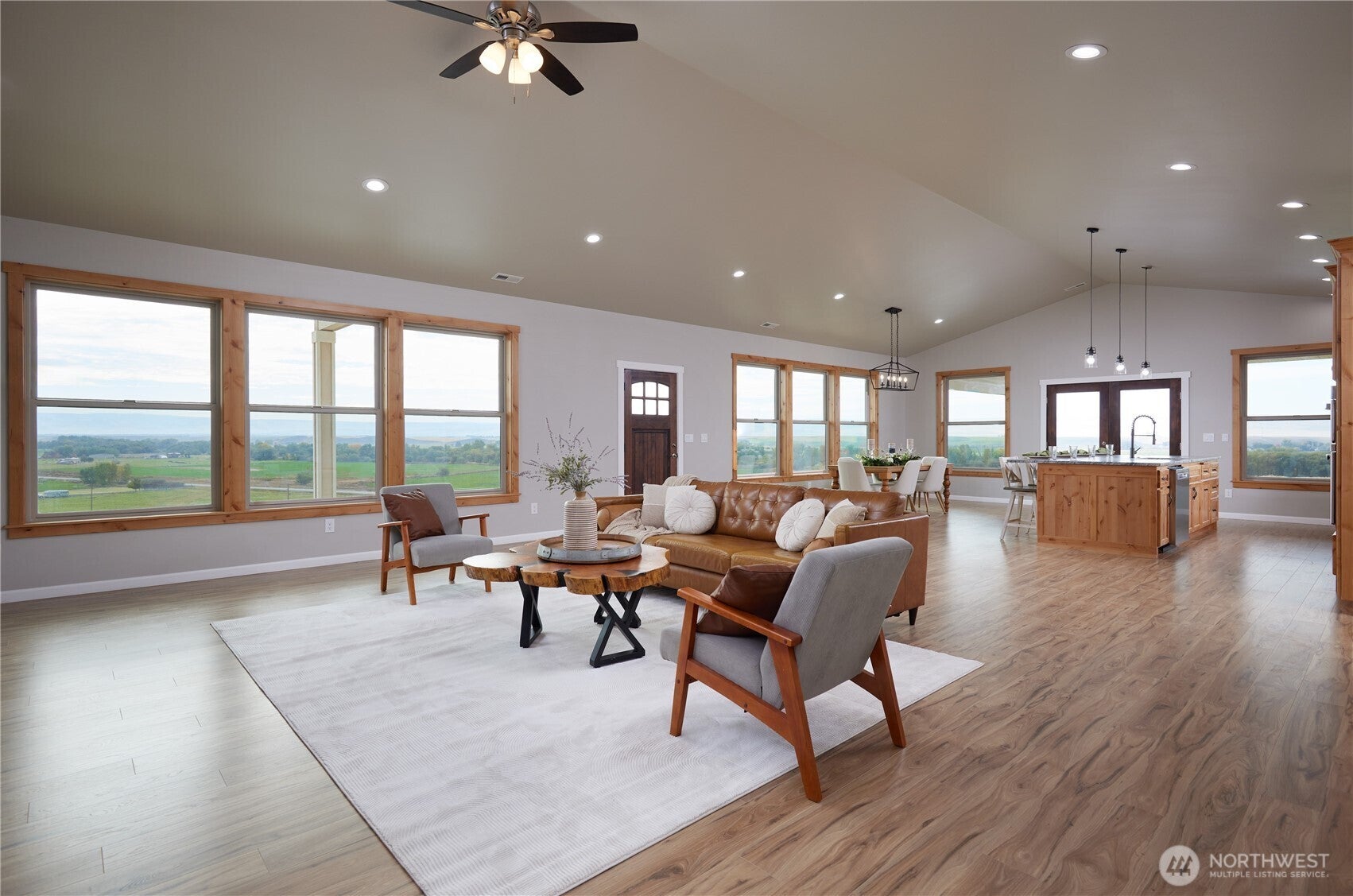 Walla Walla, Washington, 99362, United States, 5 Bedrooms Bedrooms, ,6 BathroomsBathrooms,Residential,Active,1967110