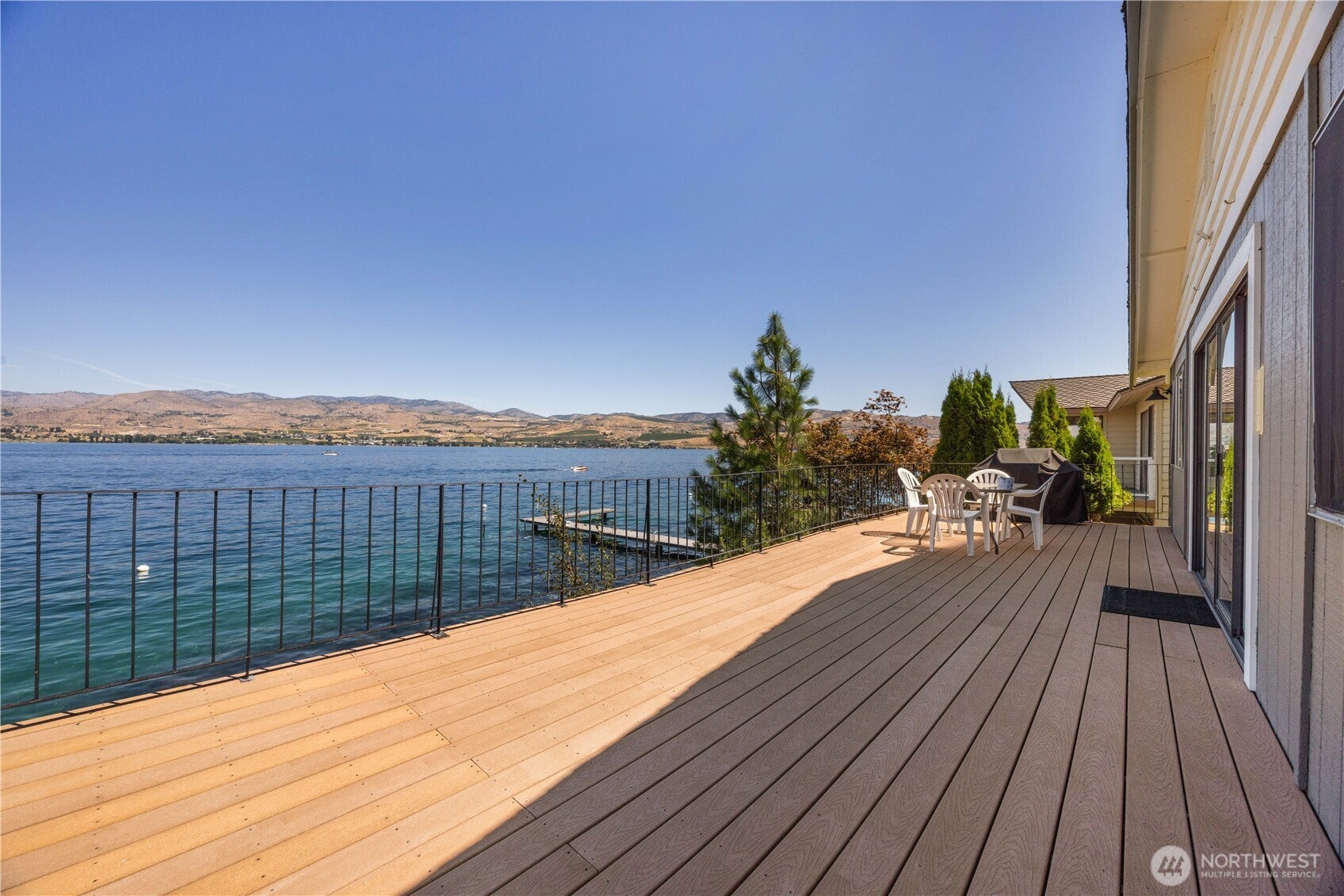 Chelan, Washington, 98816, United States, 4 Bedrooms Bedrooms, ,2 BathroomsBathrooms,Residential,Active,1971797