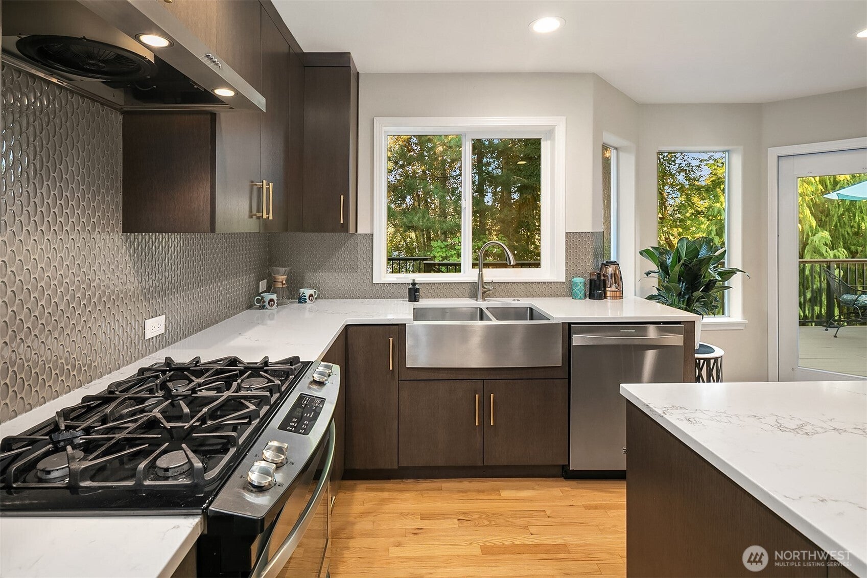 Woodinville, Washington, 98072, United States, 3 Bedrooms Bedrooms, ,3 BathroomsBathrooms,Residential,Active,1945838