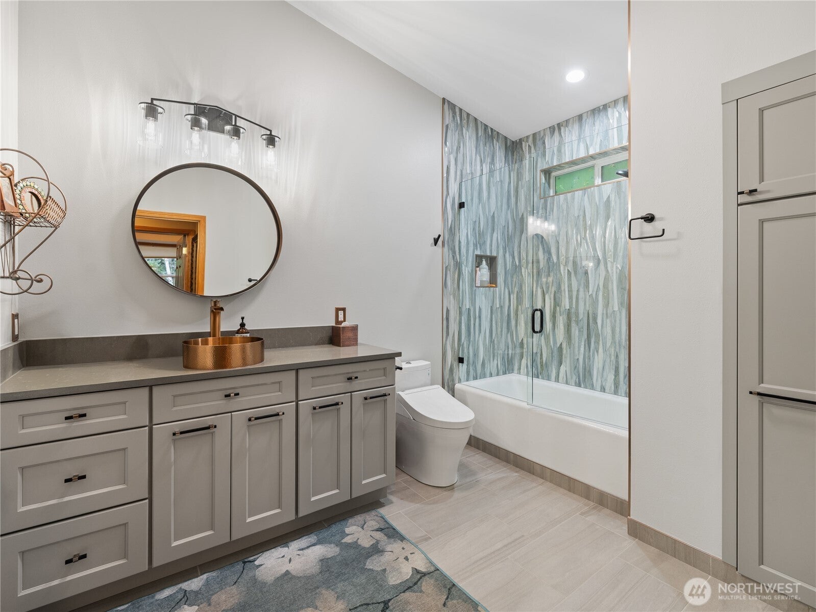 Camano Island, Washington, 98282, United States, 3 Bedrooms Bedrooms, ,4 BathroomsBathrooms,Residential,Active,2008699