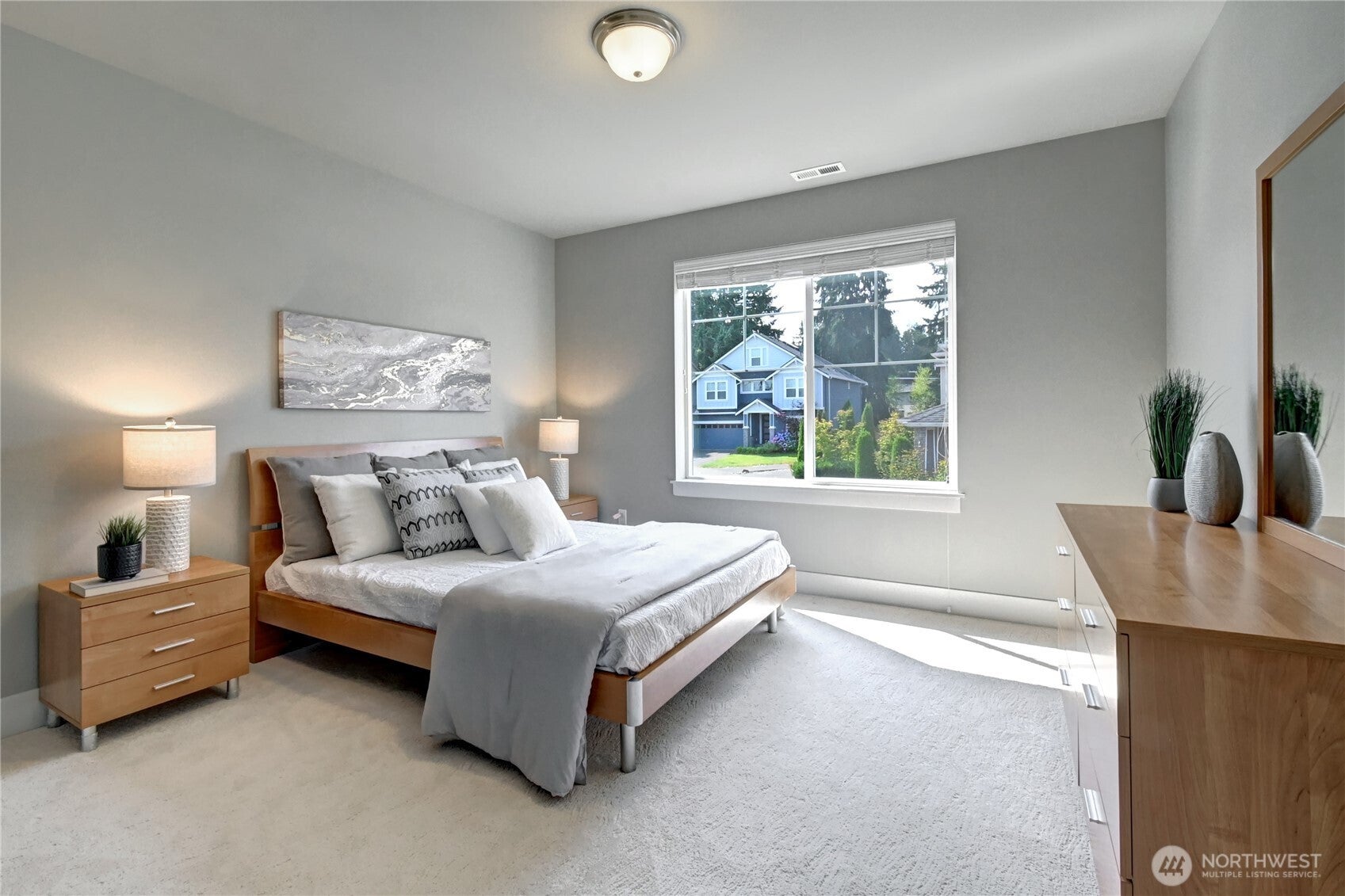 Bothell, Washington, 98012, United States, 4 Bedrooms Bedrooms, ,3 BathroomsBathrooms,Residential,Active,1905359