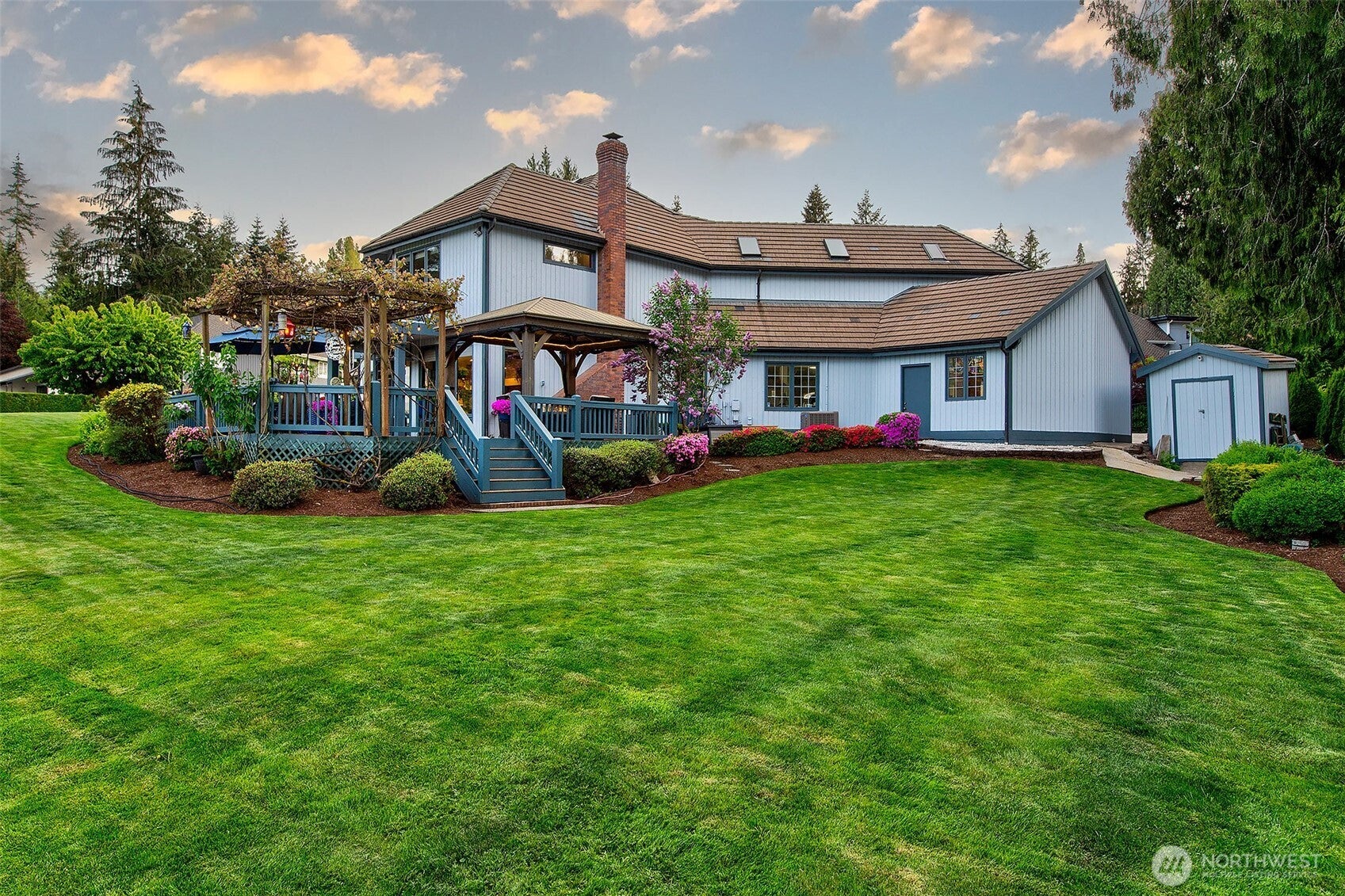 Bothell, Washington, 98021, United States, 3 Bedrooms Bedrooms, ,4 BathroomsBathrooms,Residential,Active,1936455