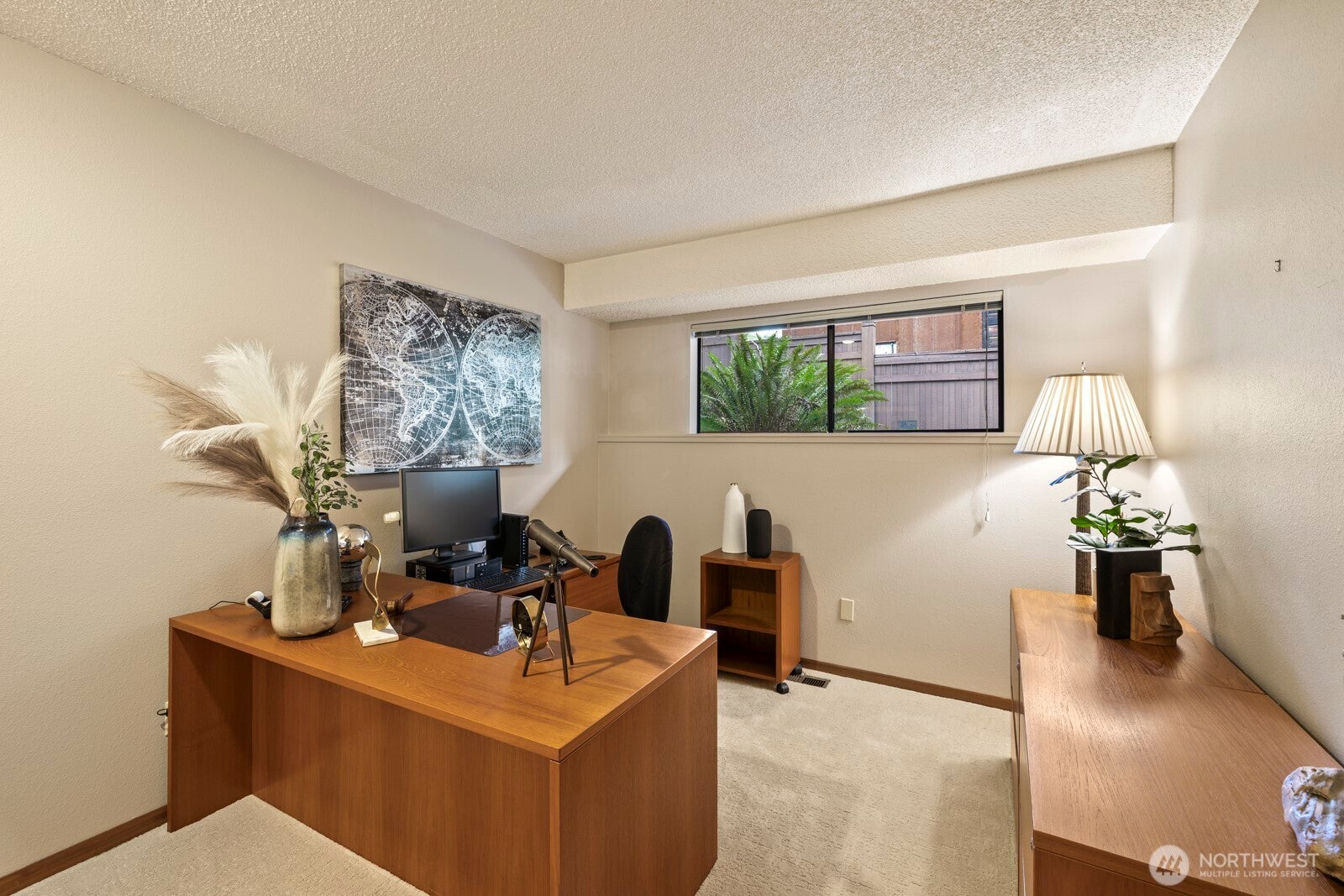 Redmond, Washington, 98052, United States, 4 Bedrooms Bedrooms, ,4 BathroomsBathrooms,Residential,Active,1989771