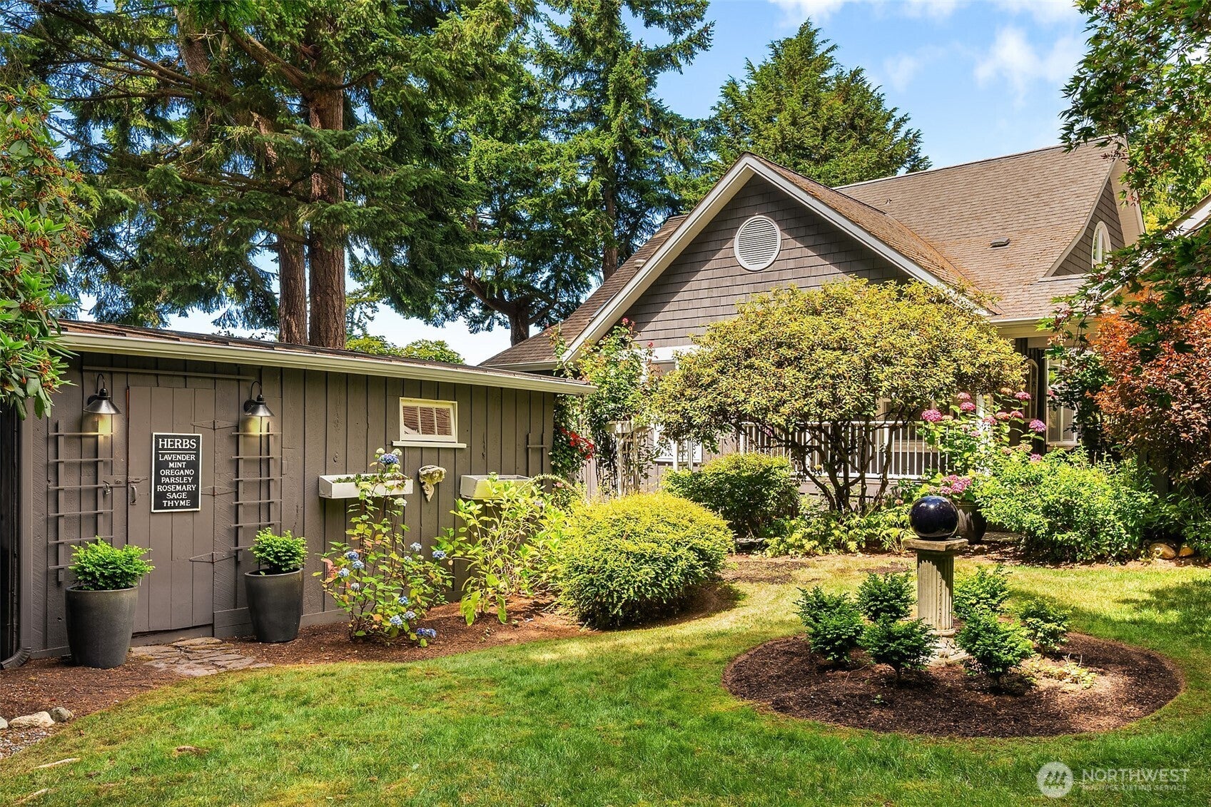Camano Island, Washington, 98282, United States, 2 Bedrooms Bedrooms, ,2 BathroomsBathrooms,Residential,Active,1902927