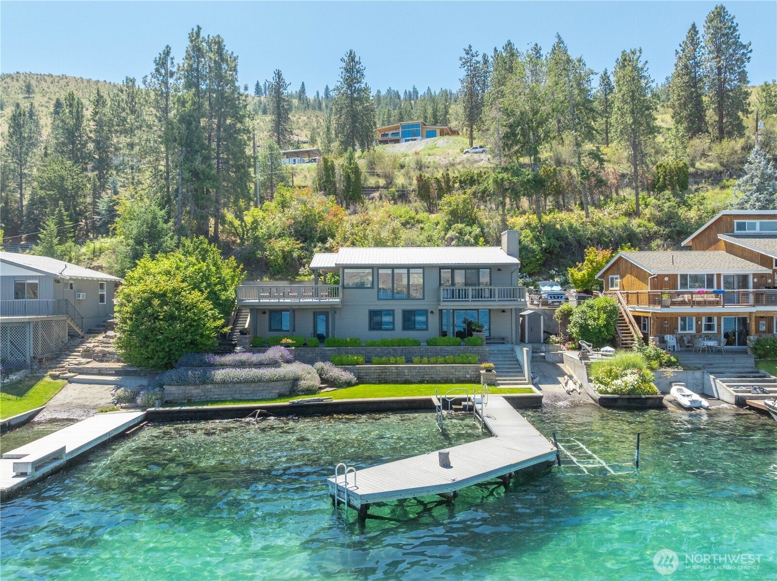 Chelan, Washington, 98816, United States, 4 Bedrooms Bedrooms, ,2 BathroomsBathrooms,Residential,Active,1971804