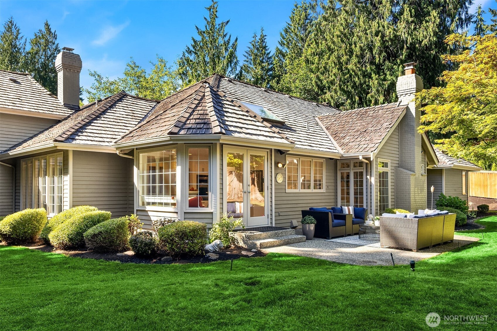 Redmond, Washington, 98053, United States, 4 Bedrooms Bedrooms, ,4 BathroomsBathrooms,Residential,Active,1894592