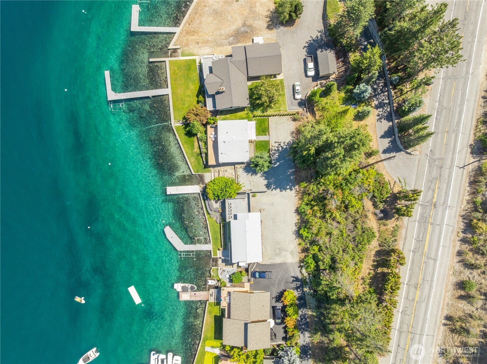 Chelan, Washington, 98816, United States, 4 Bedrooms Bedrooms, ,2 BathroomsBathrooms,Residential,Active,1971797