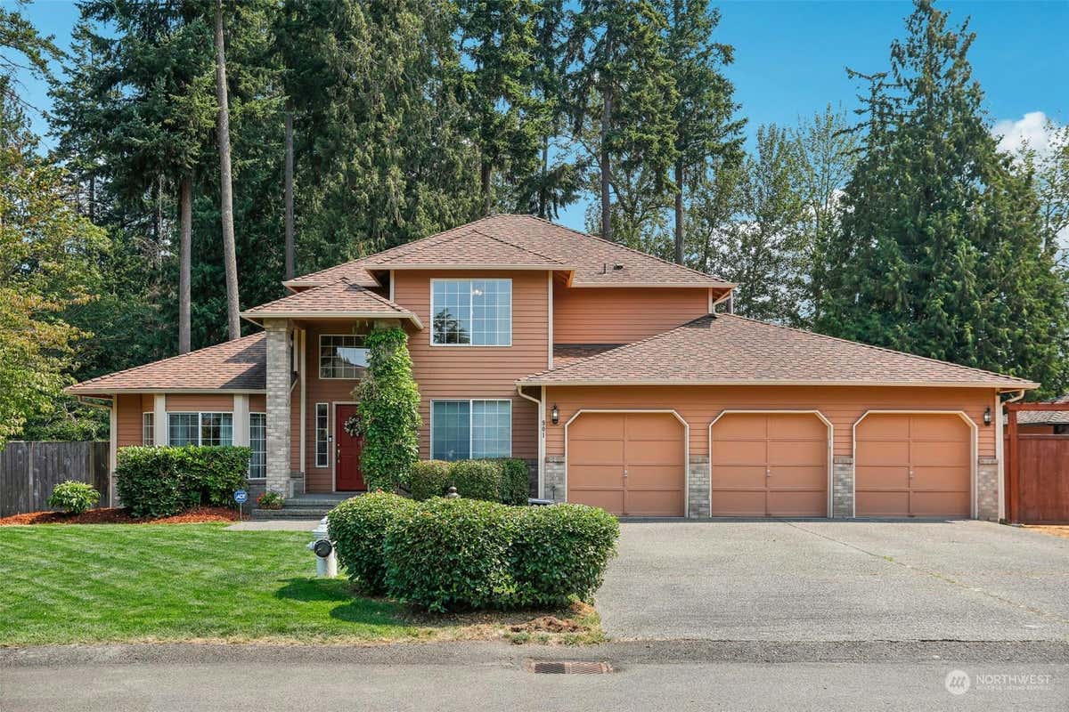 901 199TH AVE E, LAKE TAPPS, WA 98391, photo 1 of 40