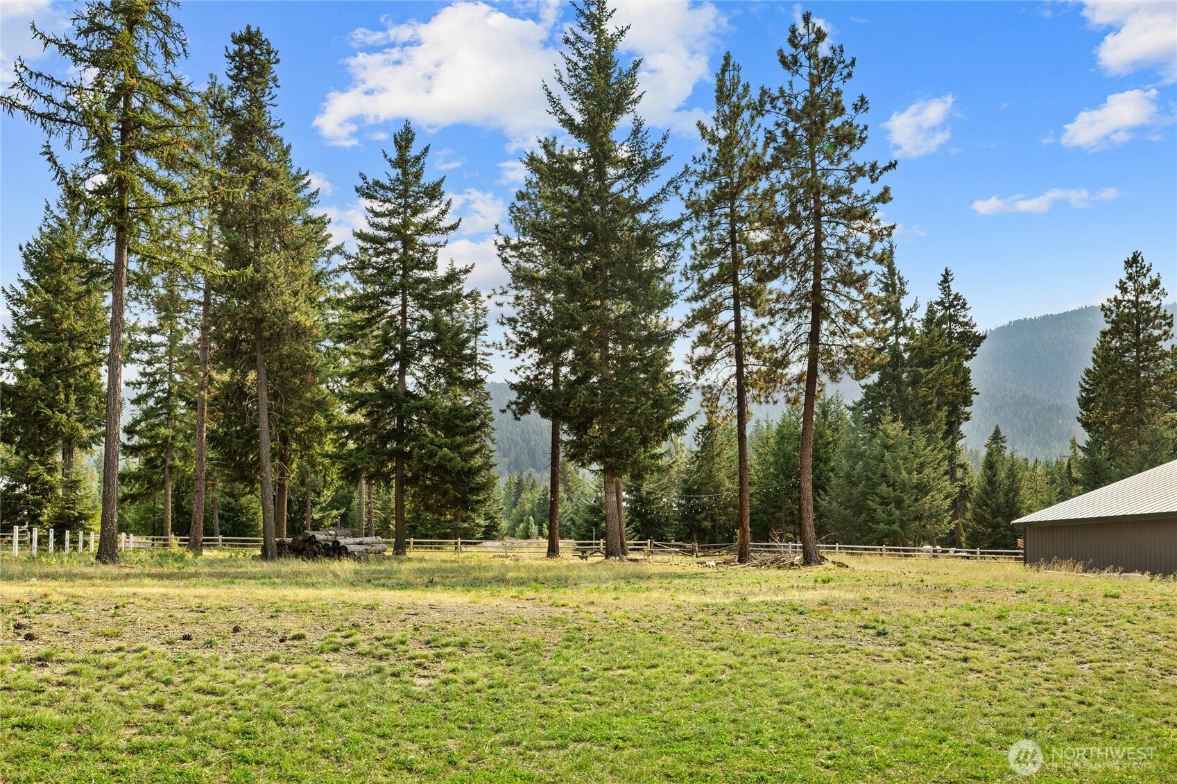 Cle Elum, Washington, 98922, United States, 4 Bedrooms Bedrooms, ,3 BathroomsBathrooms,Residential,Active,1944053